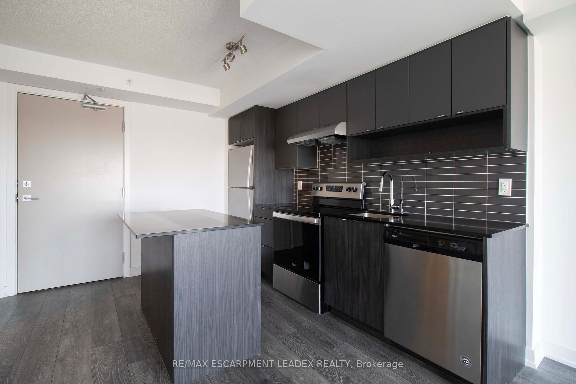 Photo 12 of Unit A405, 1117 Cooke Boulevard, Burlington, LaSalle — HOMEH