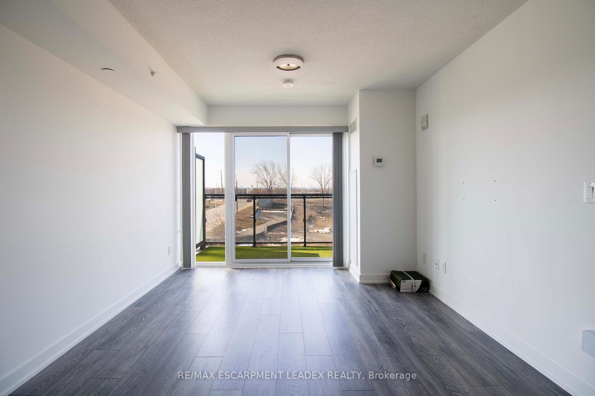 Photo 14 of Unit A405, 1117 Cooke Boulevard, Burlington, LaSalle — HOMEH