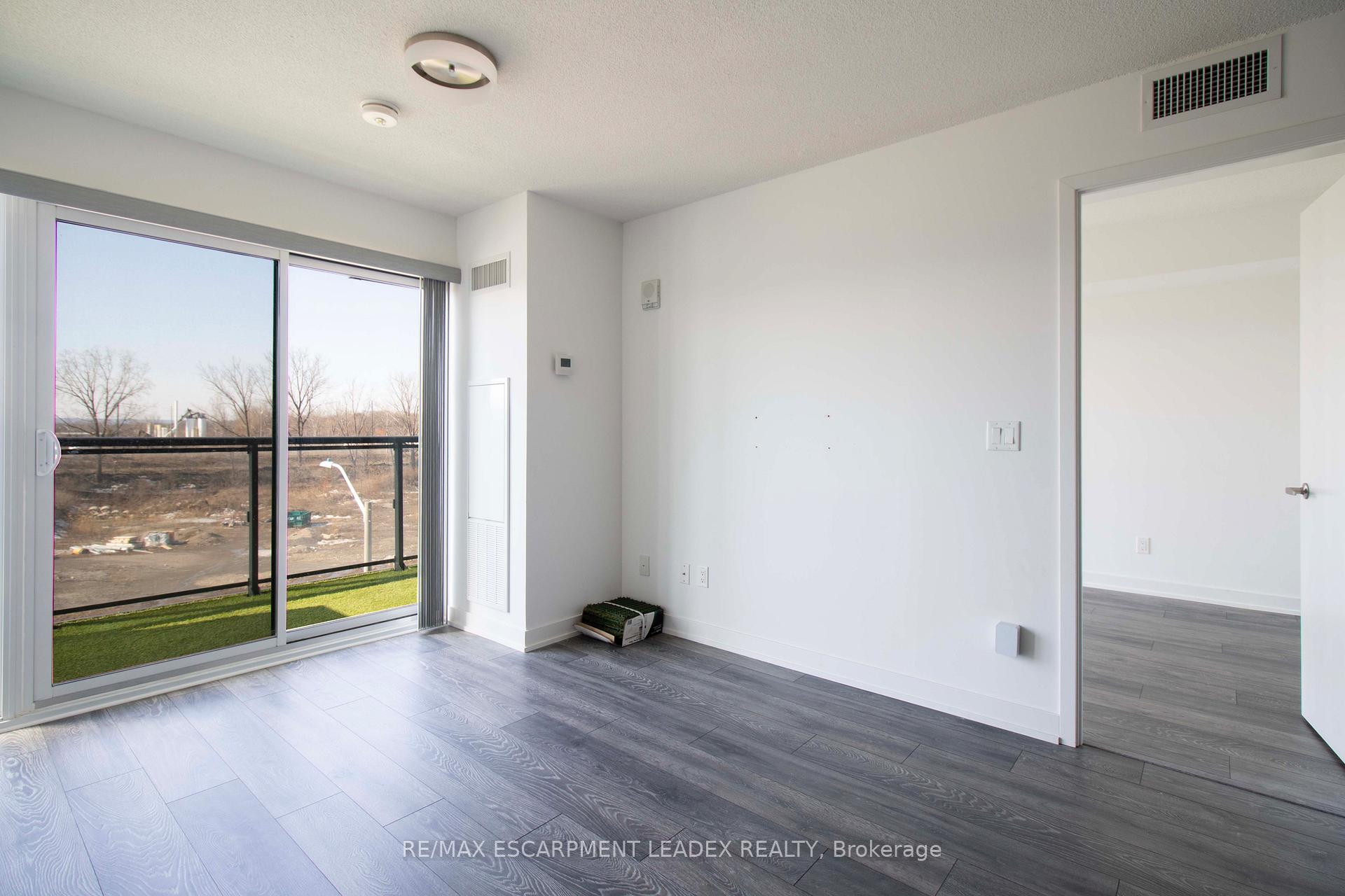 Photo 15 of Unit A405, 1117 Cooke Boulevard, Burlington, LaSalle — HOMEH