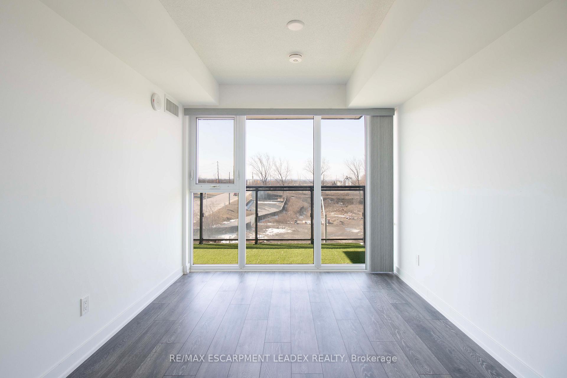 Photo 17 of Unit A405, 1117 Cooke Boulevard, Burlington, LaSalle — HOMEH