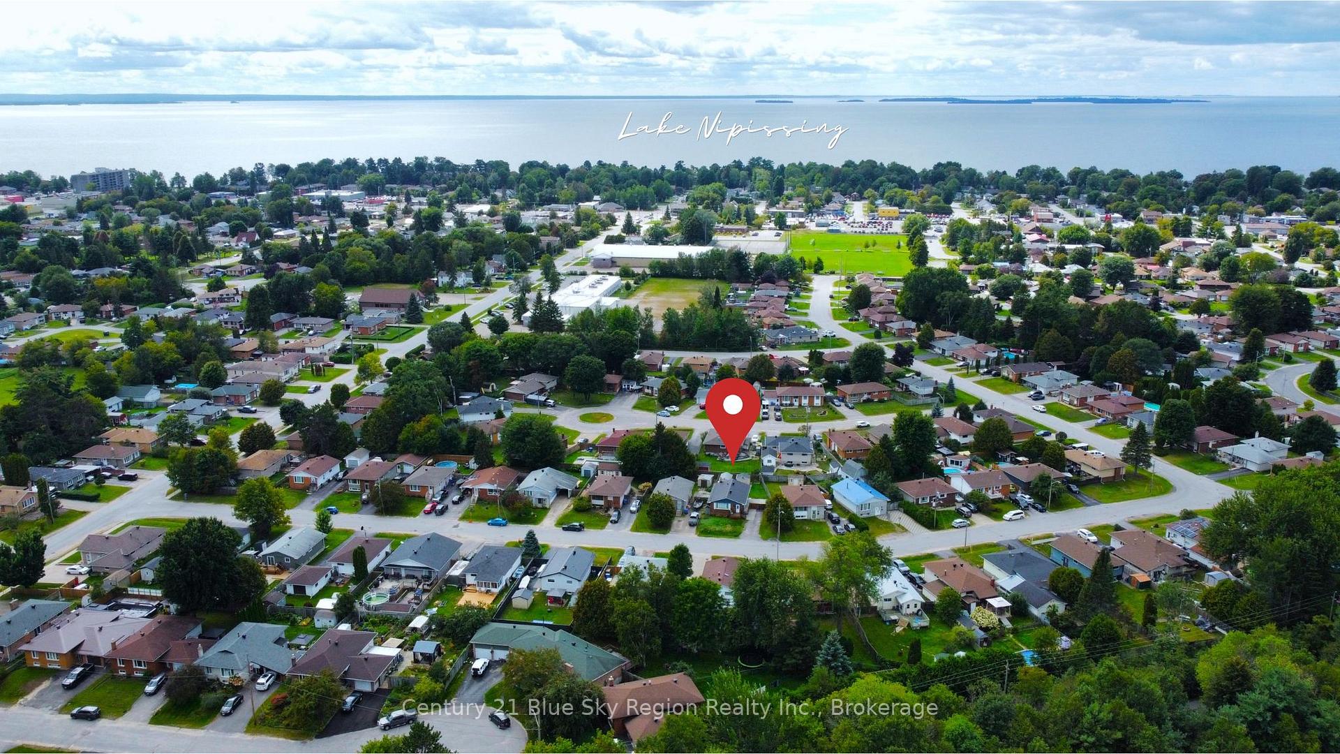 Photo 3 of 107 Strathcona Drive, North Bay, Ferris — HOMEH