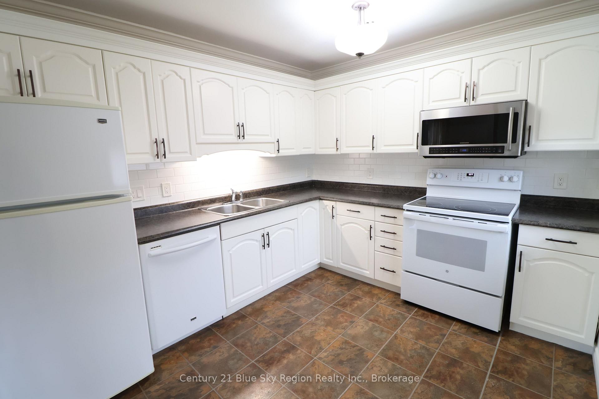 Photo 9 of 107 Strathcona Drive, North Bay, Ferris — HOMEH