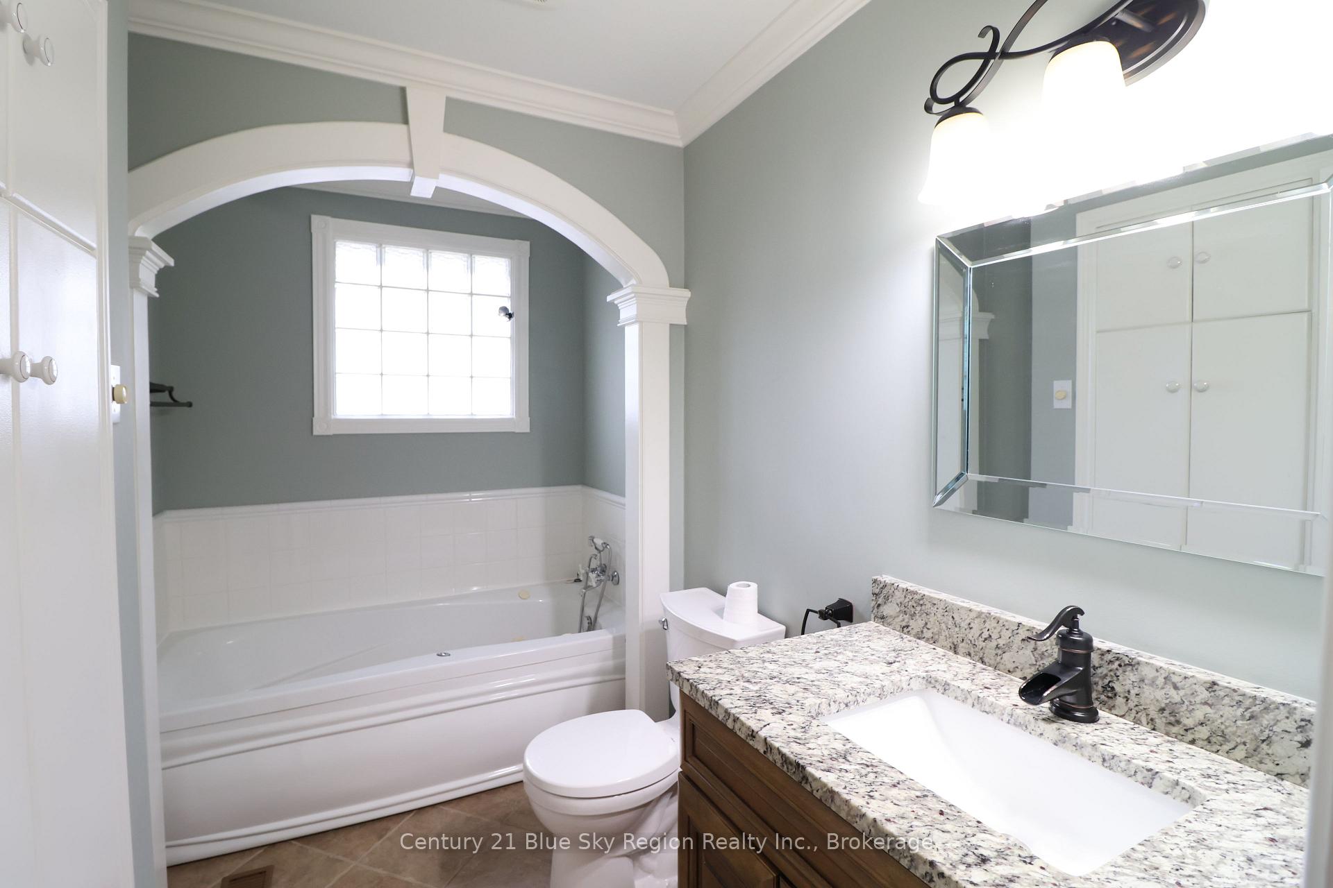 Photo 14 of 107 Strathcona Drive, North Bay, Ferris — HOMEH
