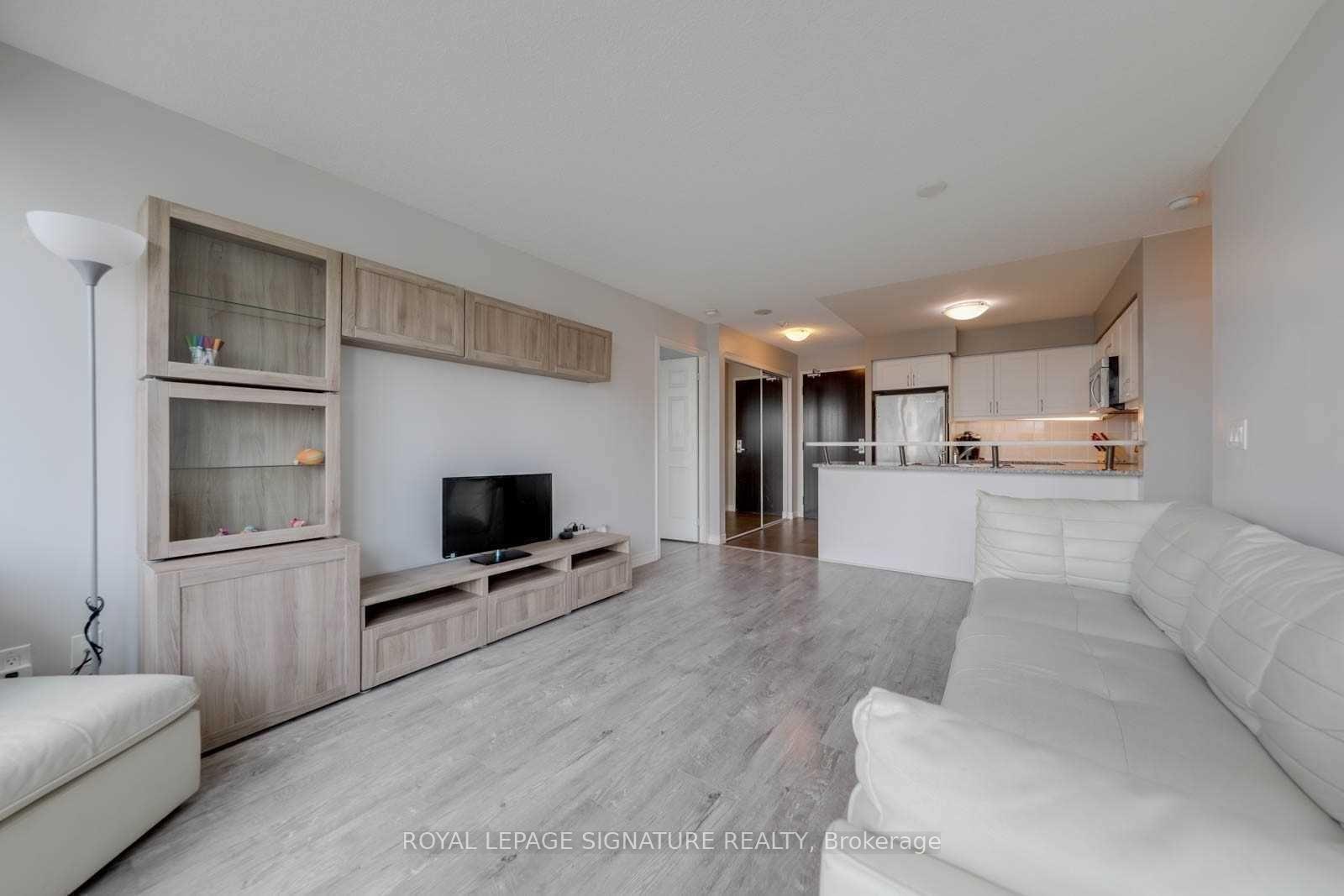 Photo of Unit 1609, 25 Lower Simcoe Street