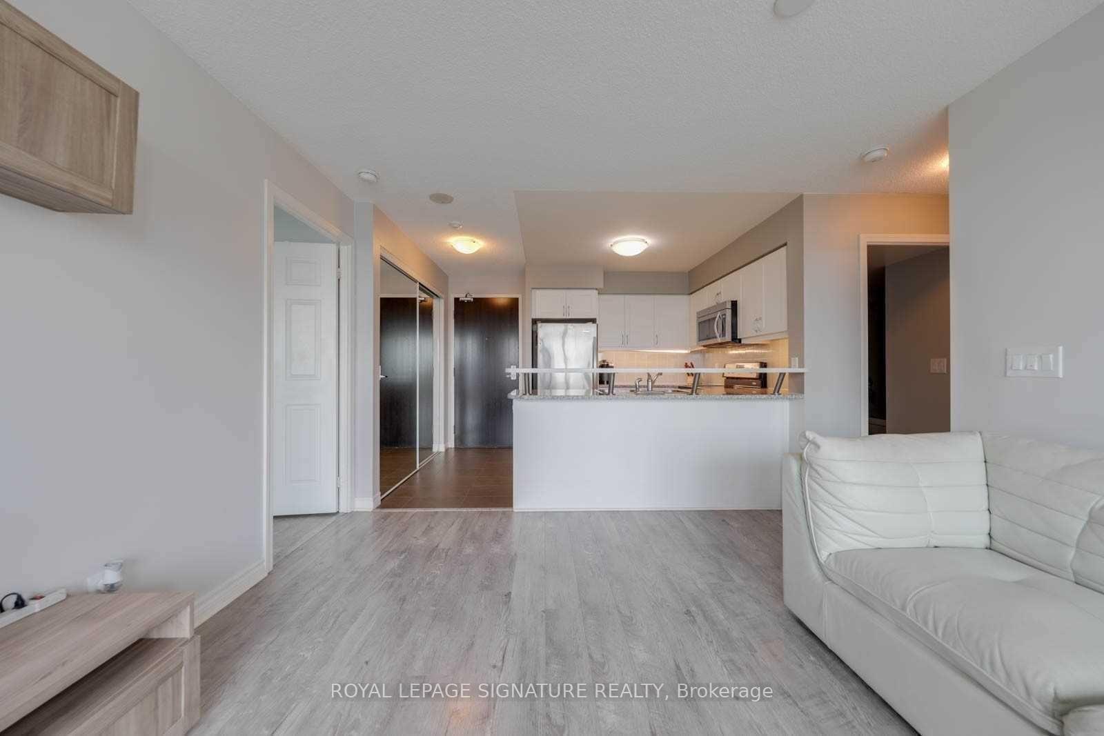 Photo 2 of Unit 1609, 25 Lower Simcoe Street, Toronto, Waterfront Communities — HOMEH
