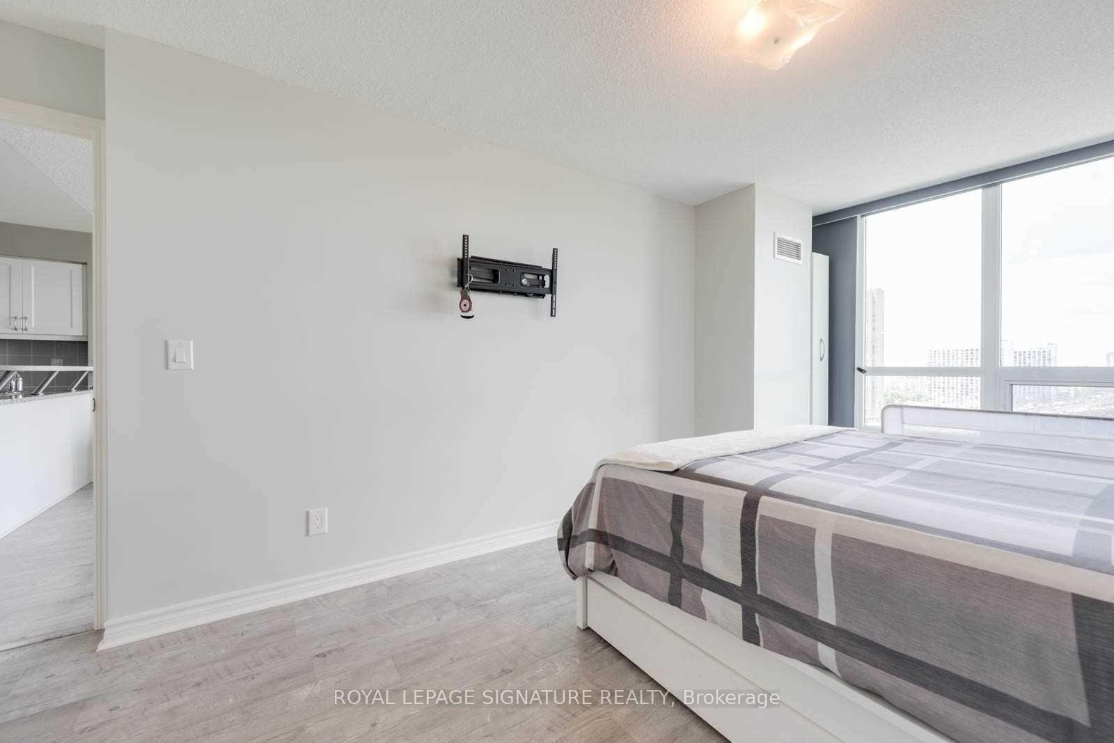 Photo 10 of Unit 1609, 25 Lower Simcoe Street, Toronto, Waterfront Communities — HOMEH