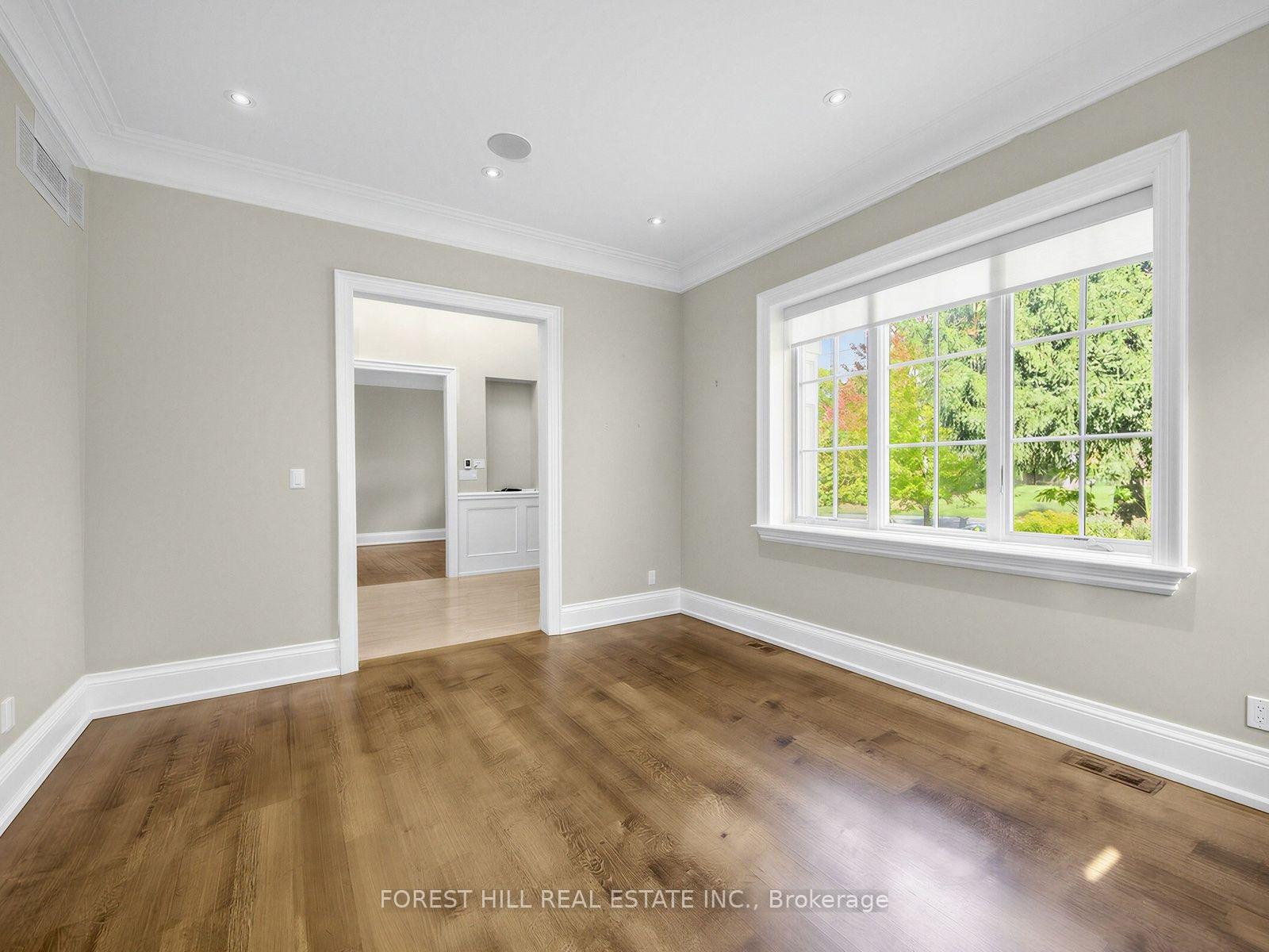 Photo 6 of 302 Pinehurst Drive W, Oakville, Ford — HOMEH