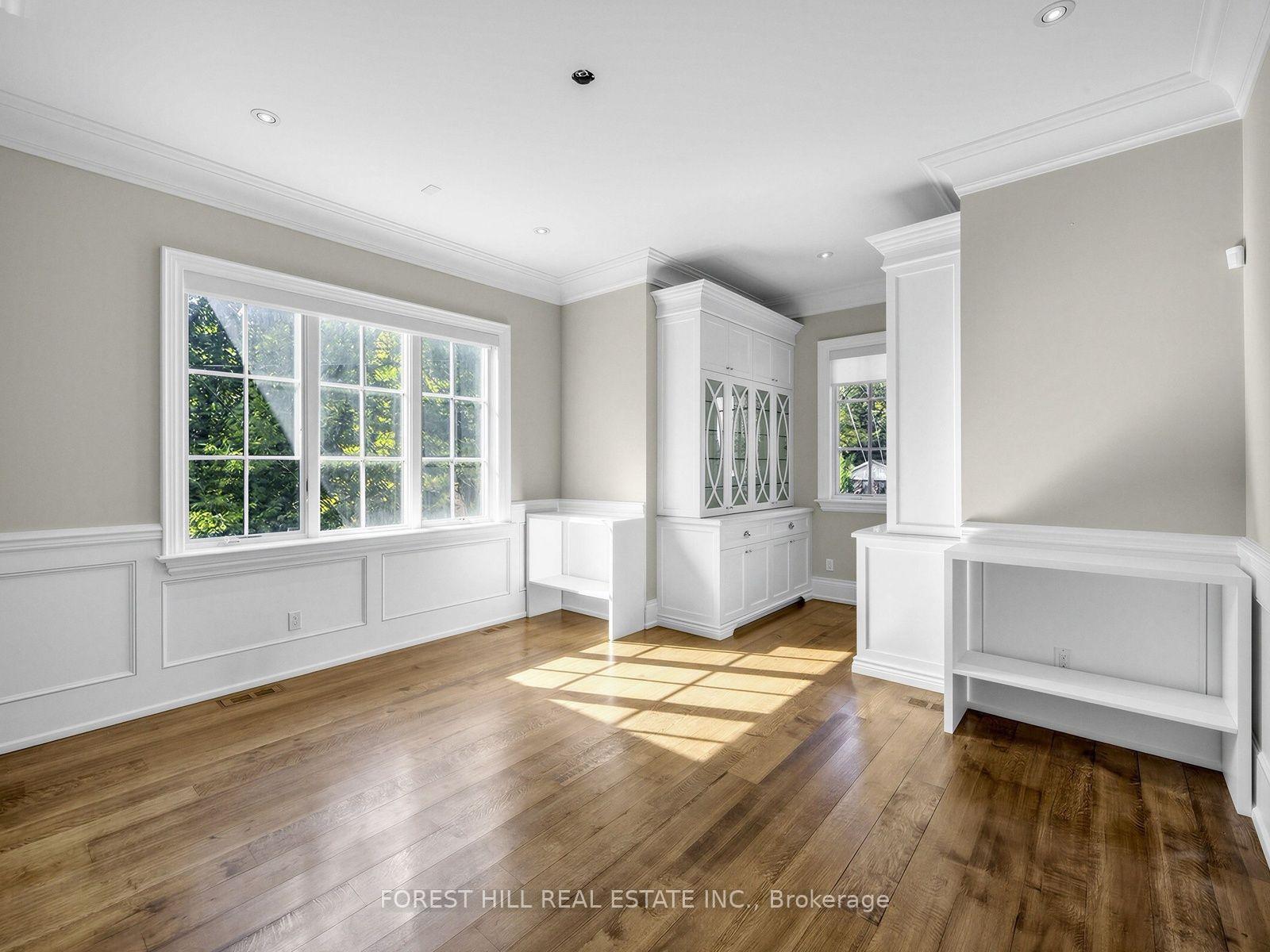 Photo 15 of 302 Pinehurst Drive W, Oakville, Ford — HOMEH