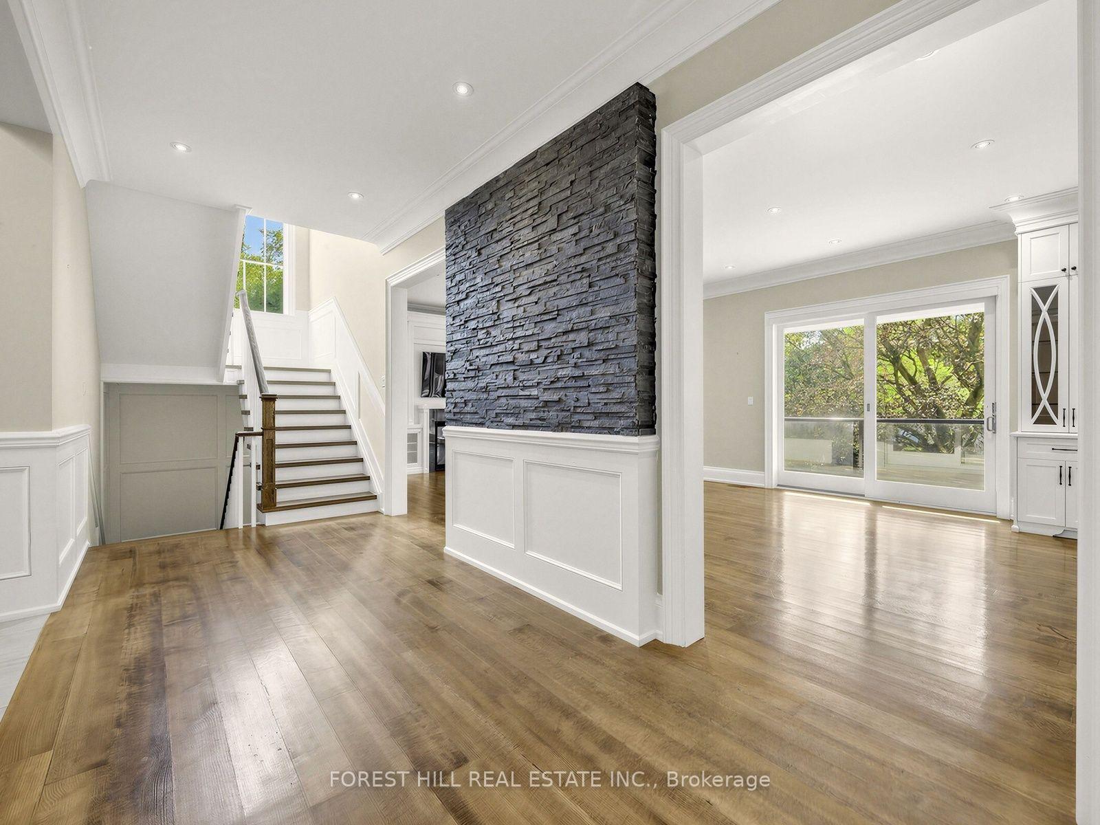 Photo 16 of 302 Pinehurst Drive W, Oakville, Ford — HOMEH