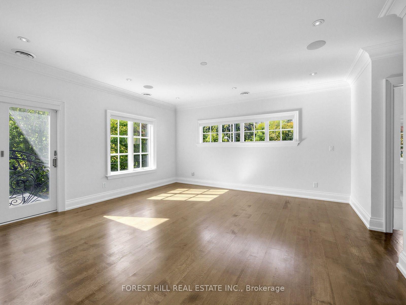 Photo 20 of 302 Pinehurst Drive W, Oakville, Ford — HOMEH
