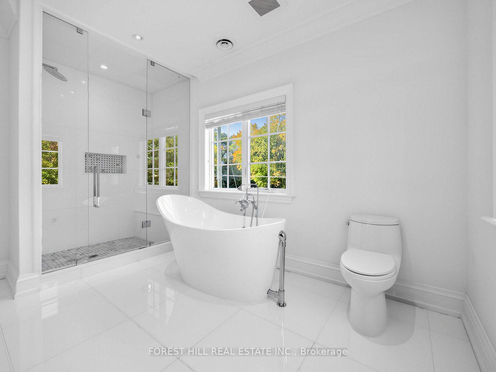 Photo 22 of 302 Pinehurst Drive W, Oakville, Ford — HOMEH