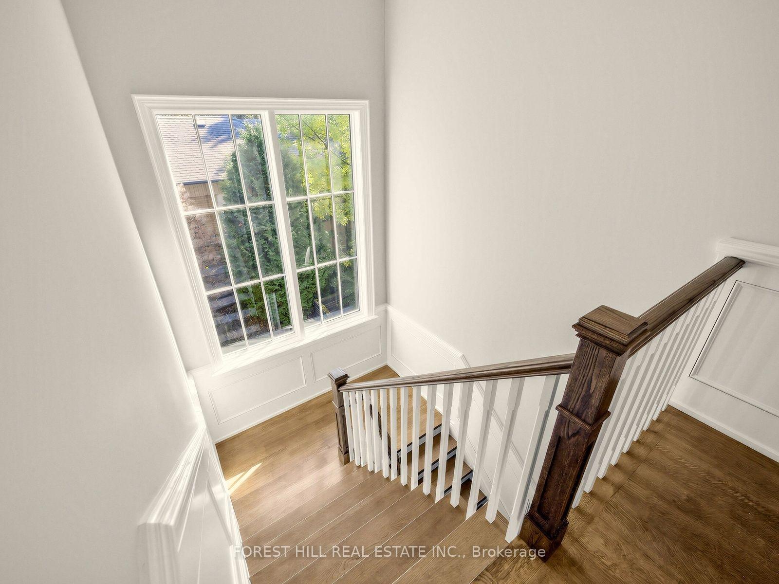 Photo 34 of 302 Pinehurst Drive W, Oakville, Ford — HOMEH
