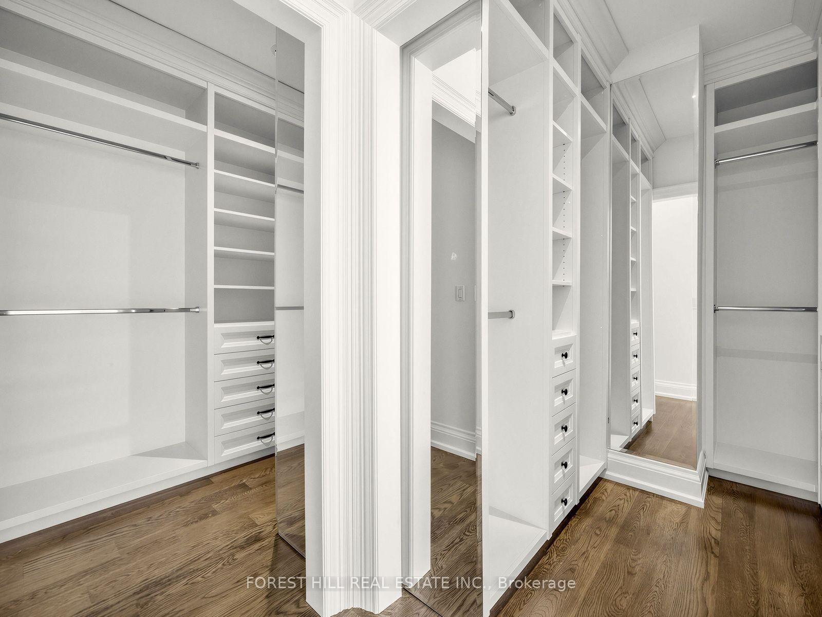 Photo 35 of 302 Pinehurst Drive W, Oakville, Ford — HOMEH