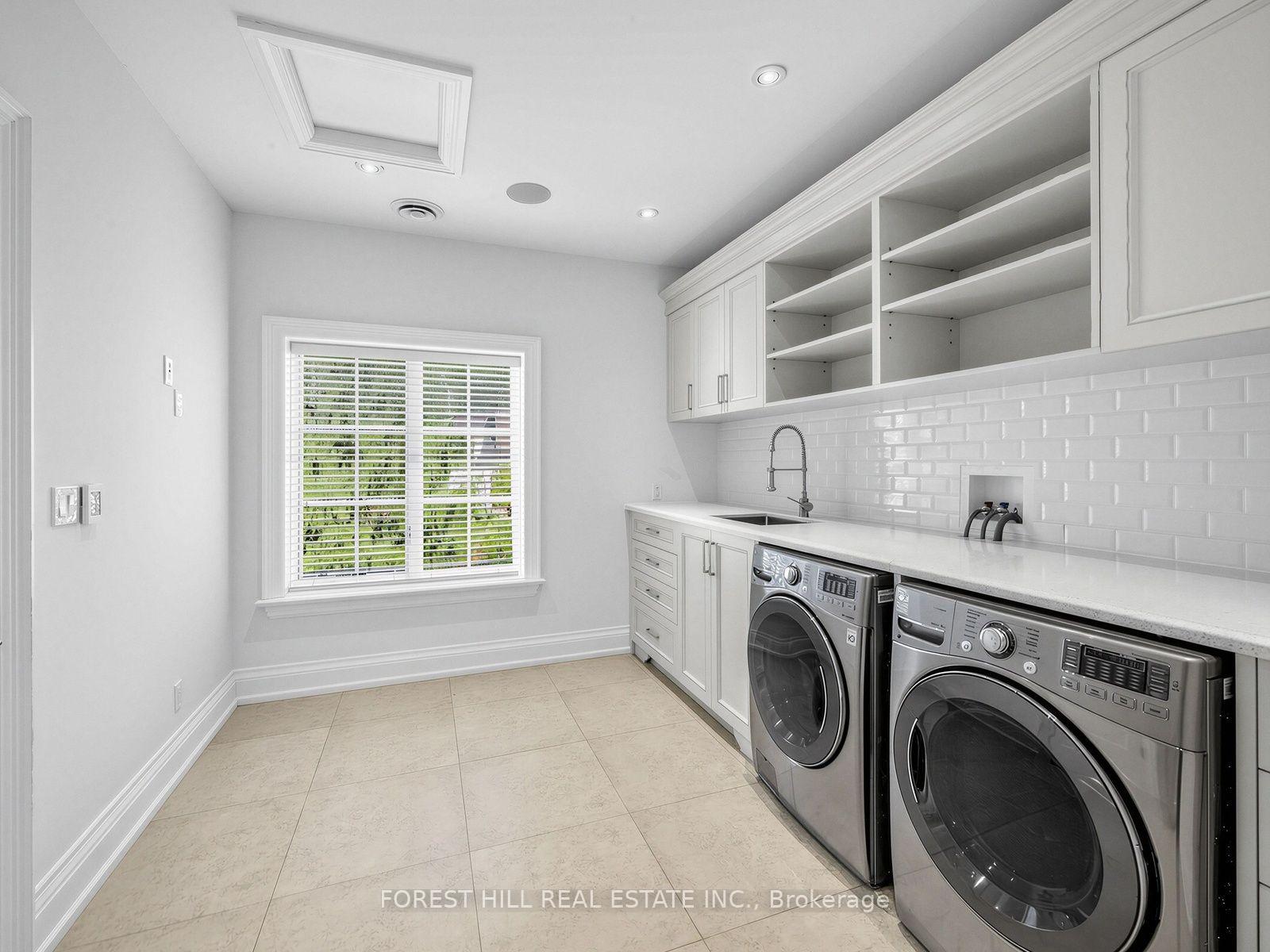 Photo 42 of 302 Pinehurst Drive W, Oakville, Ford — HOMEH