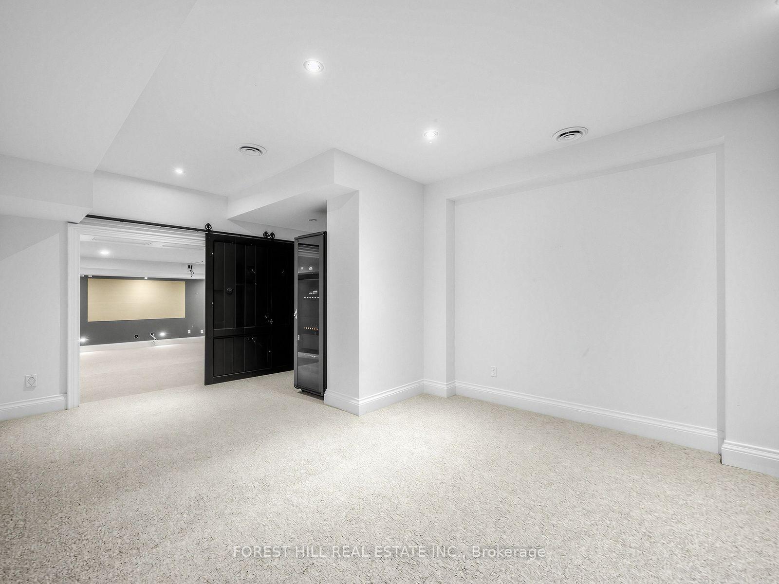 Photo 44 of 302 Pinehurst Drive W, Oakville, Ford — HOMEH