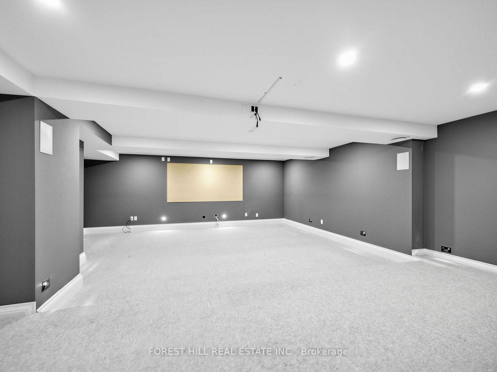 Photo 45 of 302 Pinehurst Drive W, Oakville, Ford — HOMEH