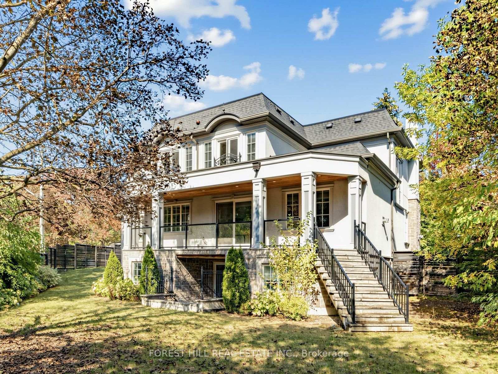 Photo 49 of 302 Pinehurst Drive W, Oakville, Ford — HOMEH
