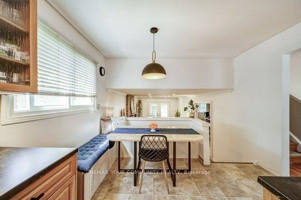 Photo 5 of 124 Tyson Drive, East Gwillimbury, Holland Landing — HOMEH