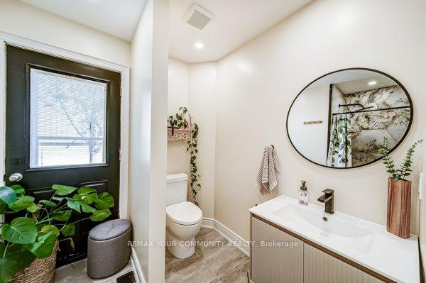 Photo 13 of 124 Tyson Drive, East Gwillimbury, Holland Landing — HOMEH