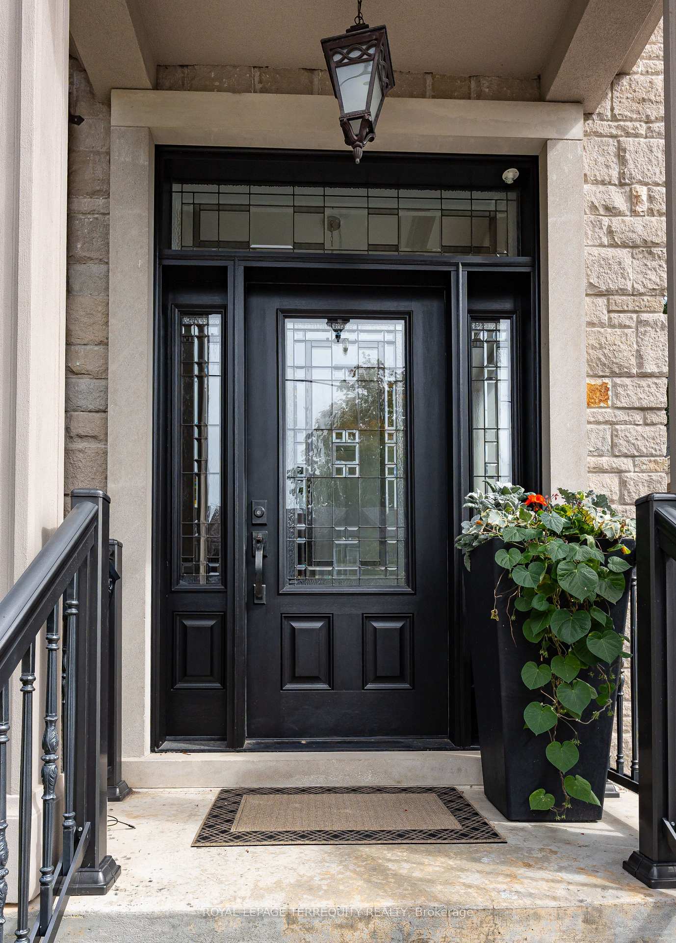 Photo 2 of 151 Brookside Avenue, Toronto, Runnymede-Bloor West Village — HOMEH