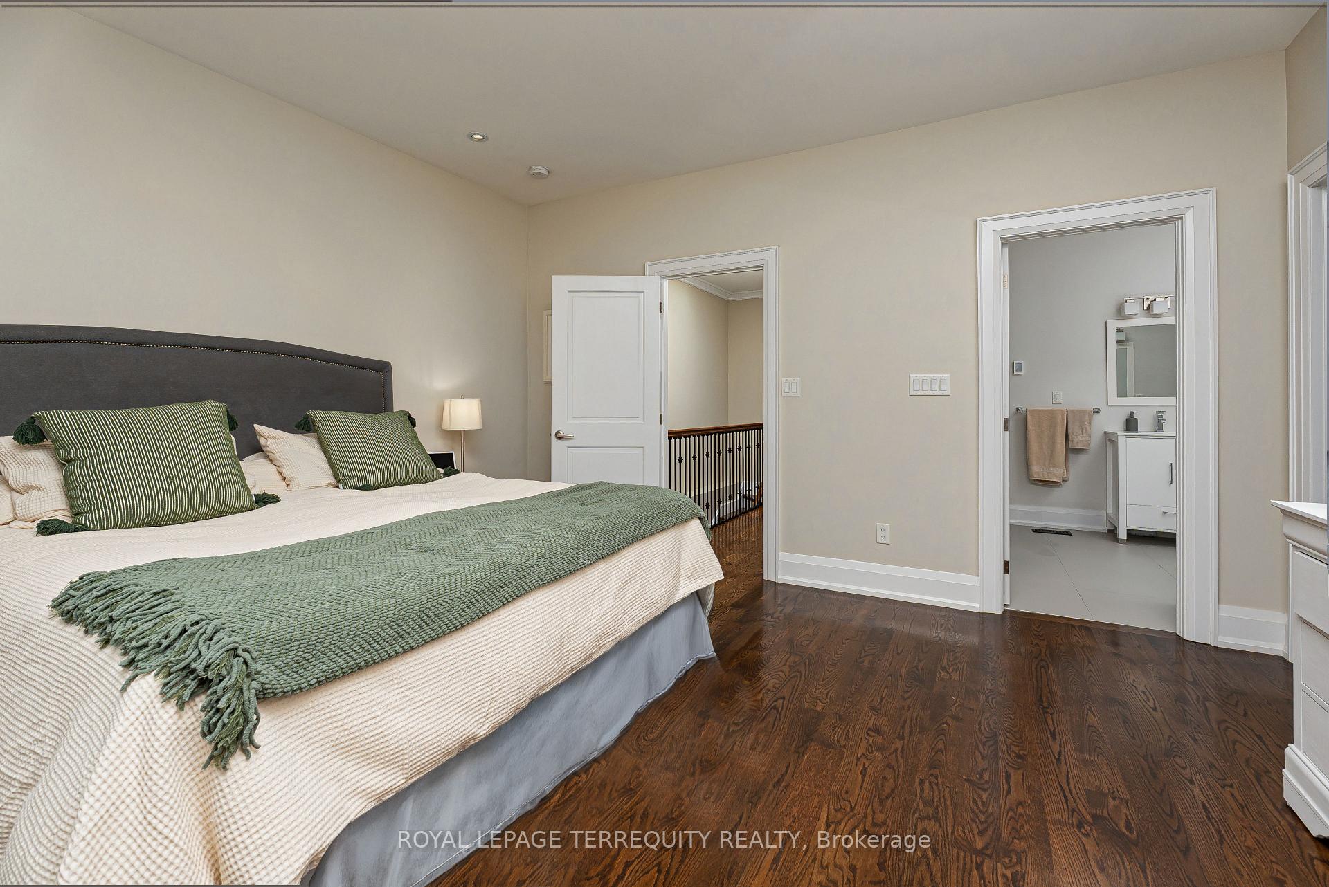 Photo 13 of 151 Brookside Avenue, Toronto, Runnymede-Bloor West Village — HOMEH
