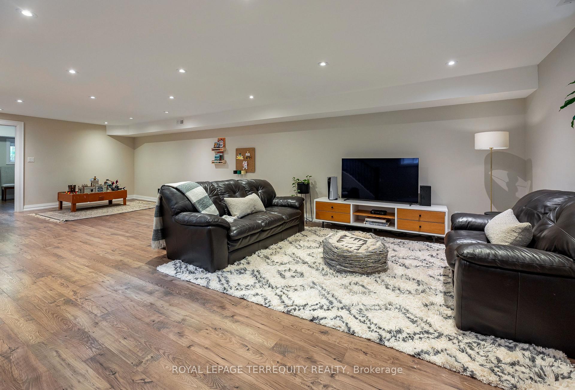 Photo 20 of 151 Brookside Avenue, Toronto, Runnymede-Bloor West Village — HOMEH