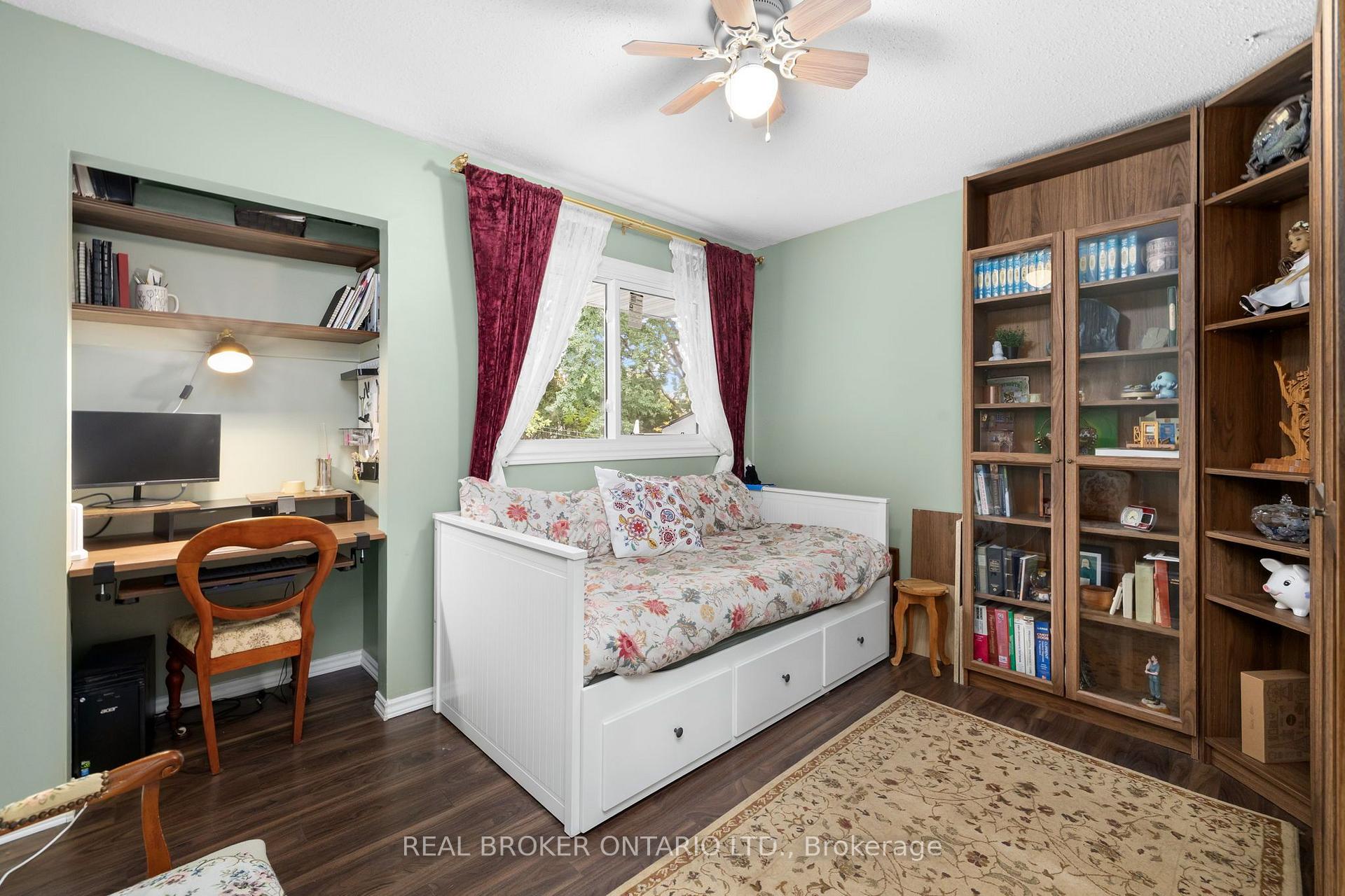 Photo 18 of 23 Louise Crescent, Russell, Embrun — HOMEH