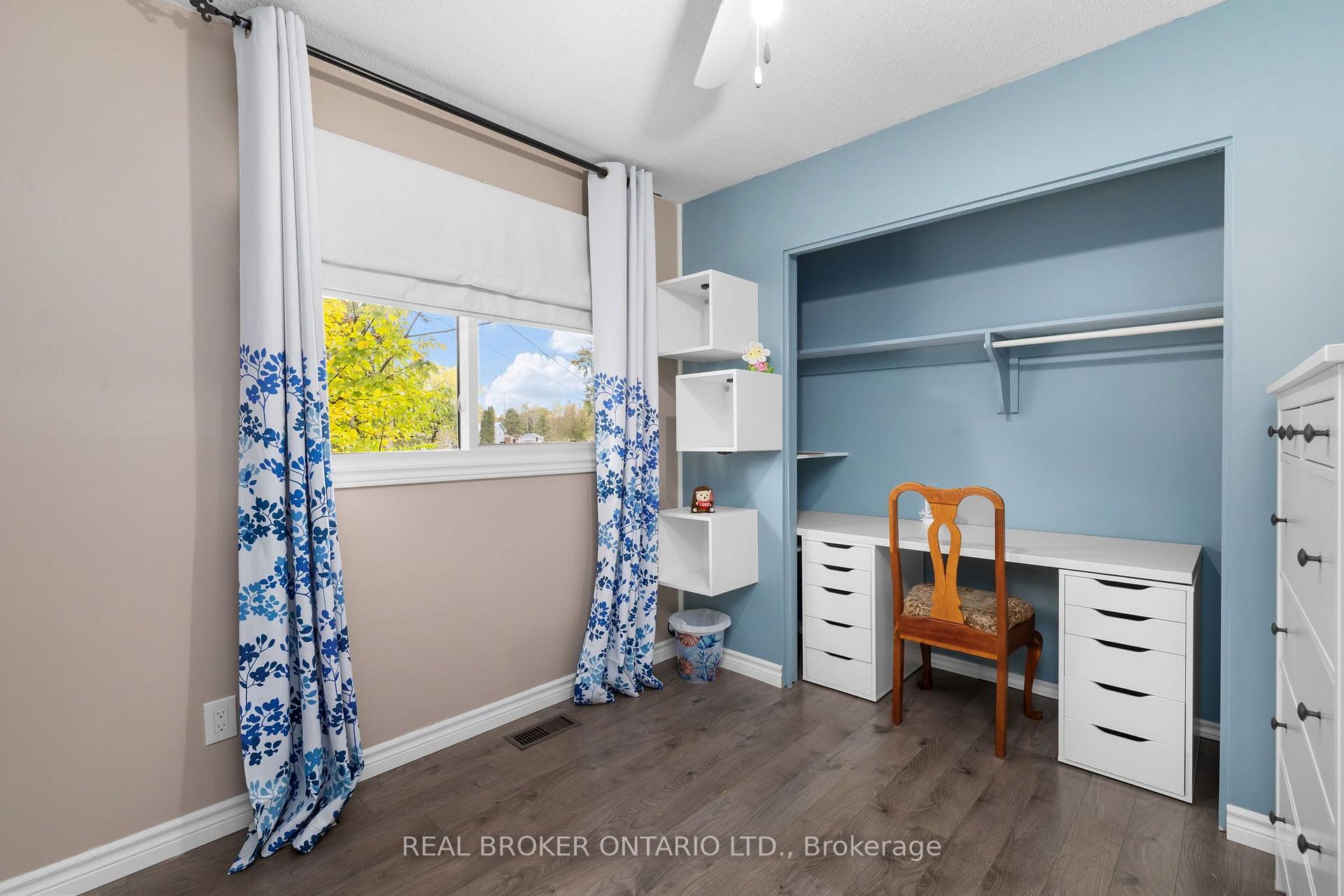 Photo 20 of 23 Louise Crescent, Russell, Embrun — HOMEH