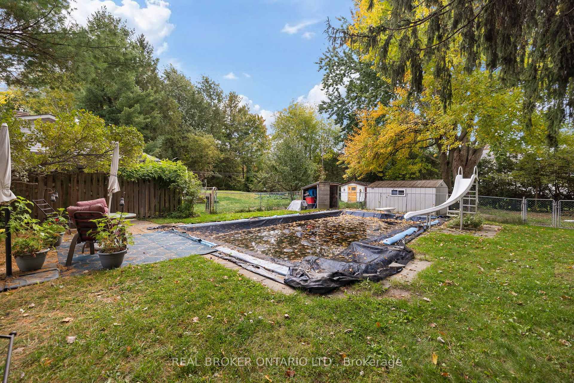 Photo 28 of 23 Louise Crescent, Russell, Embrun — HOMEH