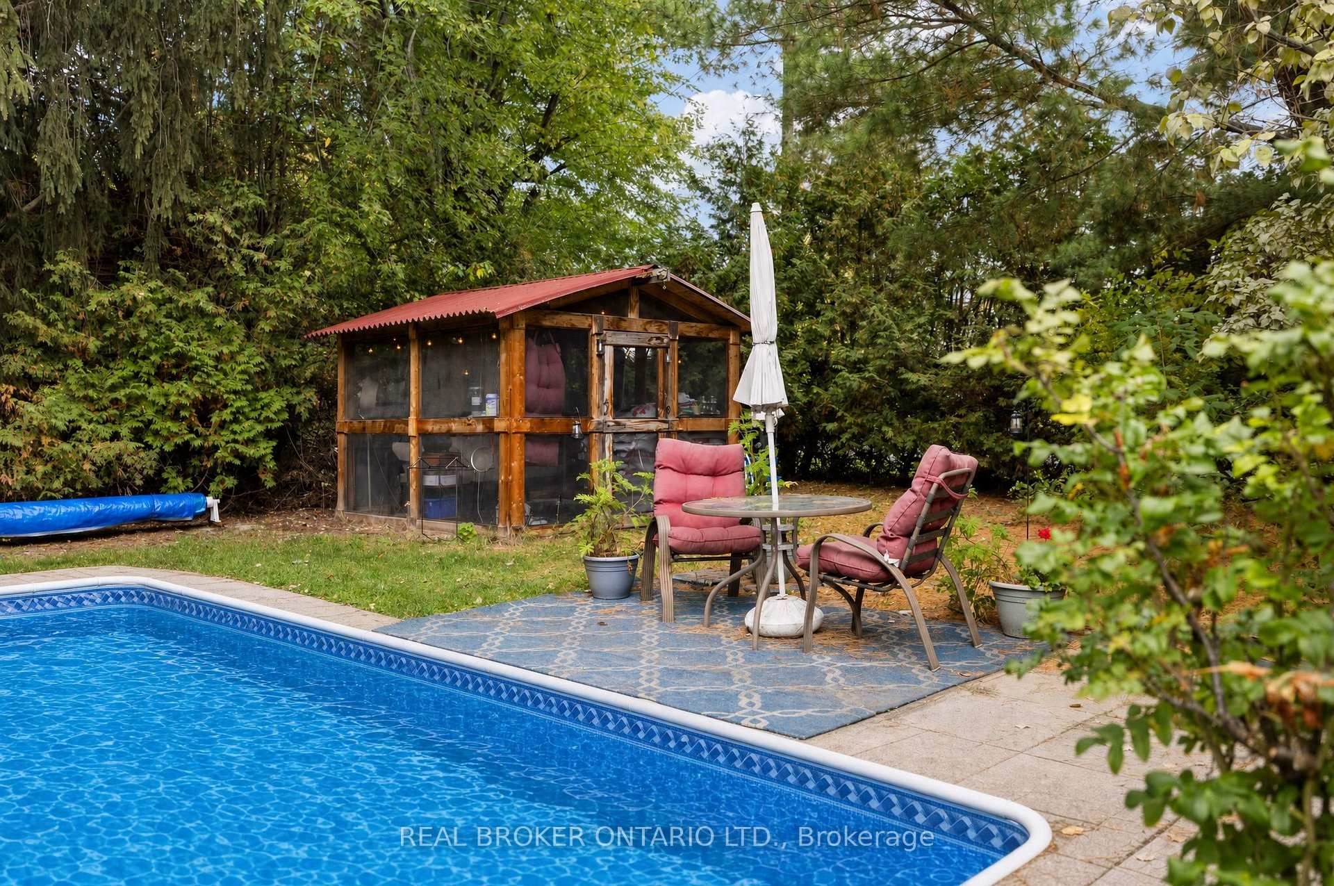 Photo 31 of 23 Louise Crescent, Russell, Embrun — HOMEH