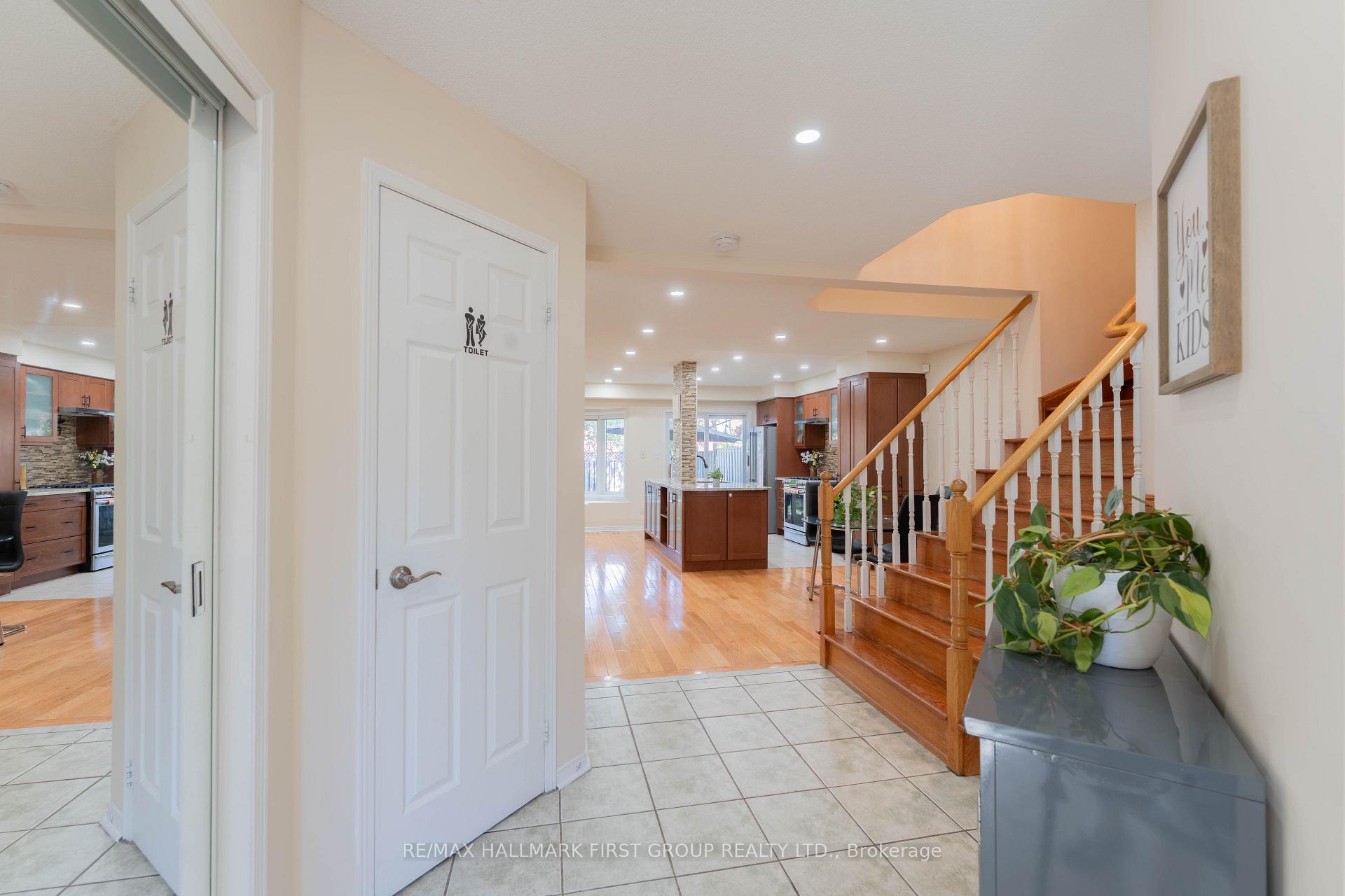 Photo 4 of 7686 Black Walnut Trail, Mississauga, Lisgar — HOMEH