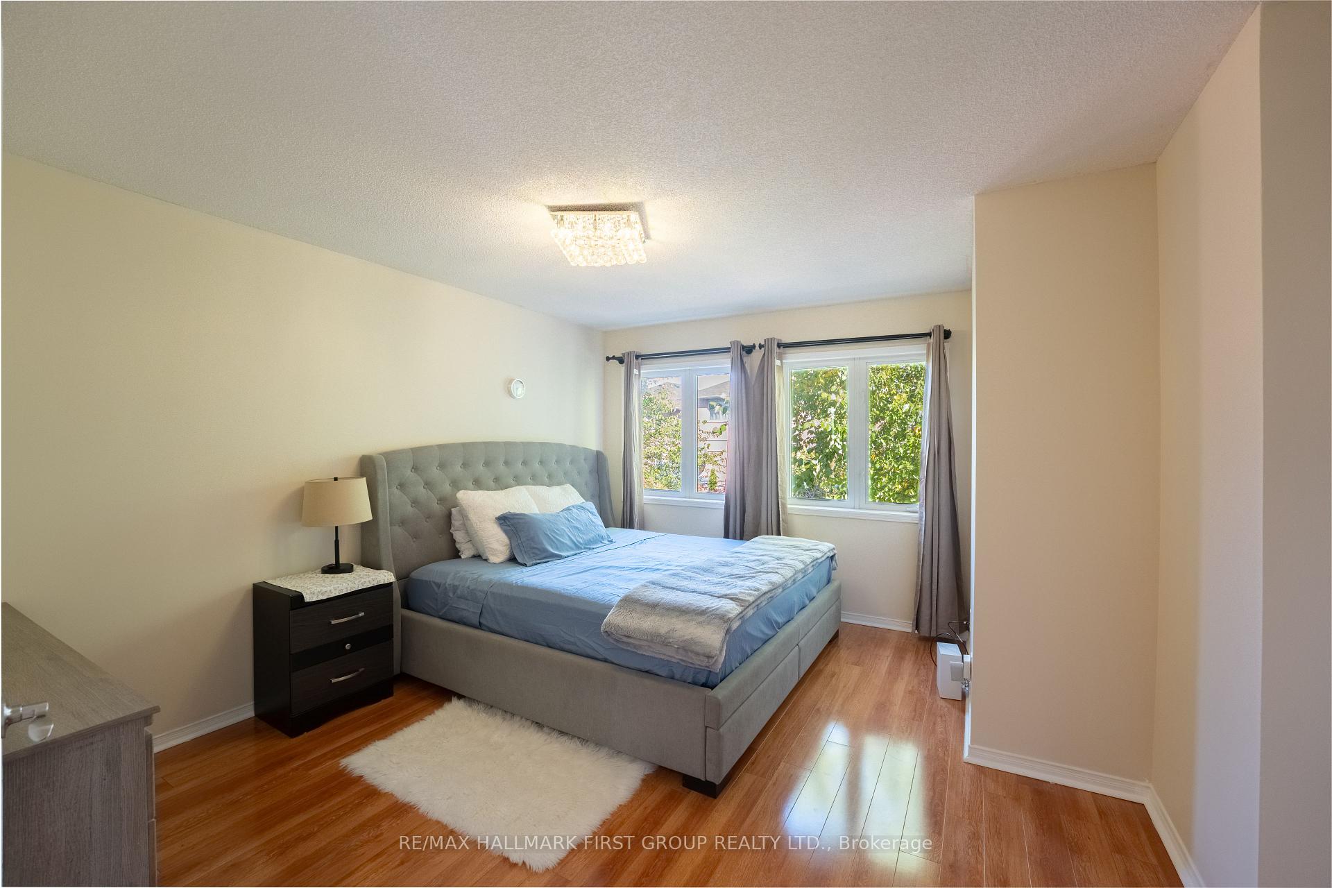 Photo 15 of 7686 Black Walnut Trail, Mississauga, Lisgar — HOMEH
