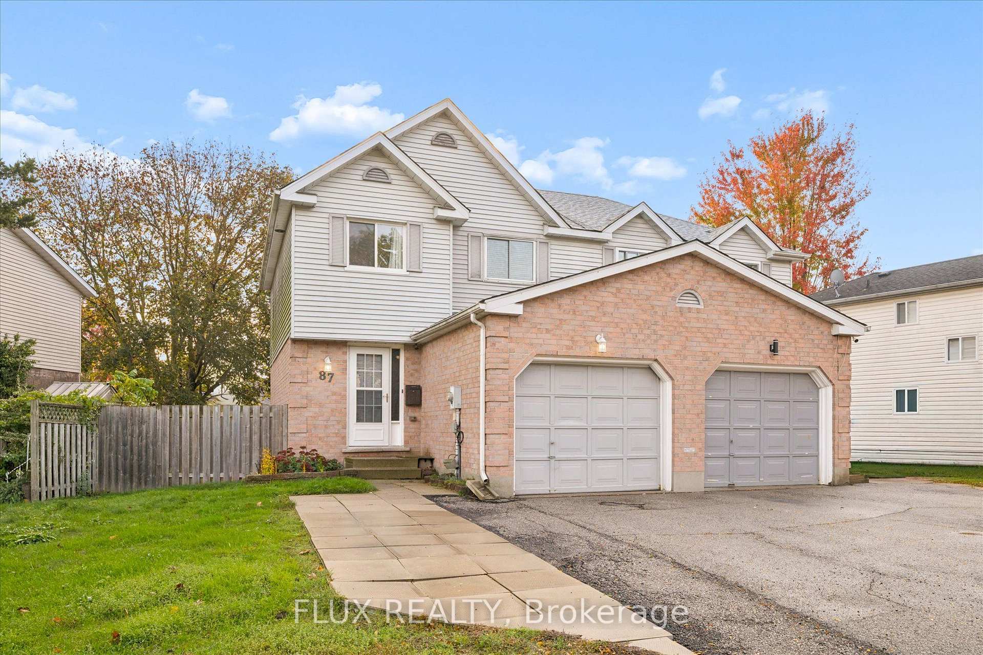 Photo 2 of 87 Poplar Drive, Cambridge, Silver Heights — HOMEH