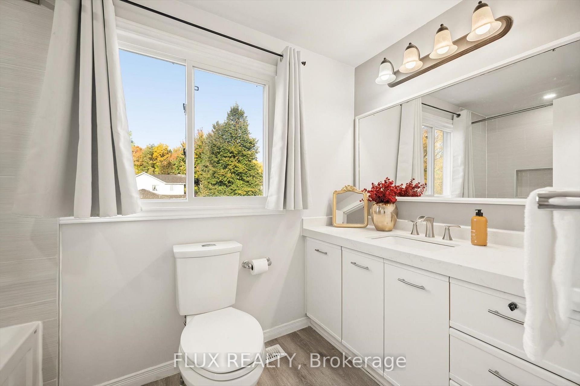 Photo 20 of 87 Poplar Drive, Cambridge, Silver Heights — HOMEH