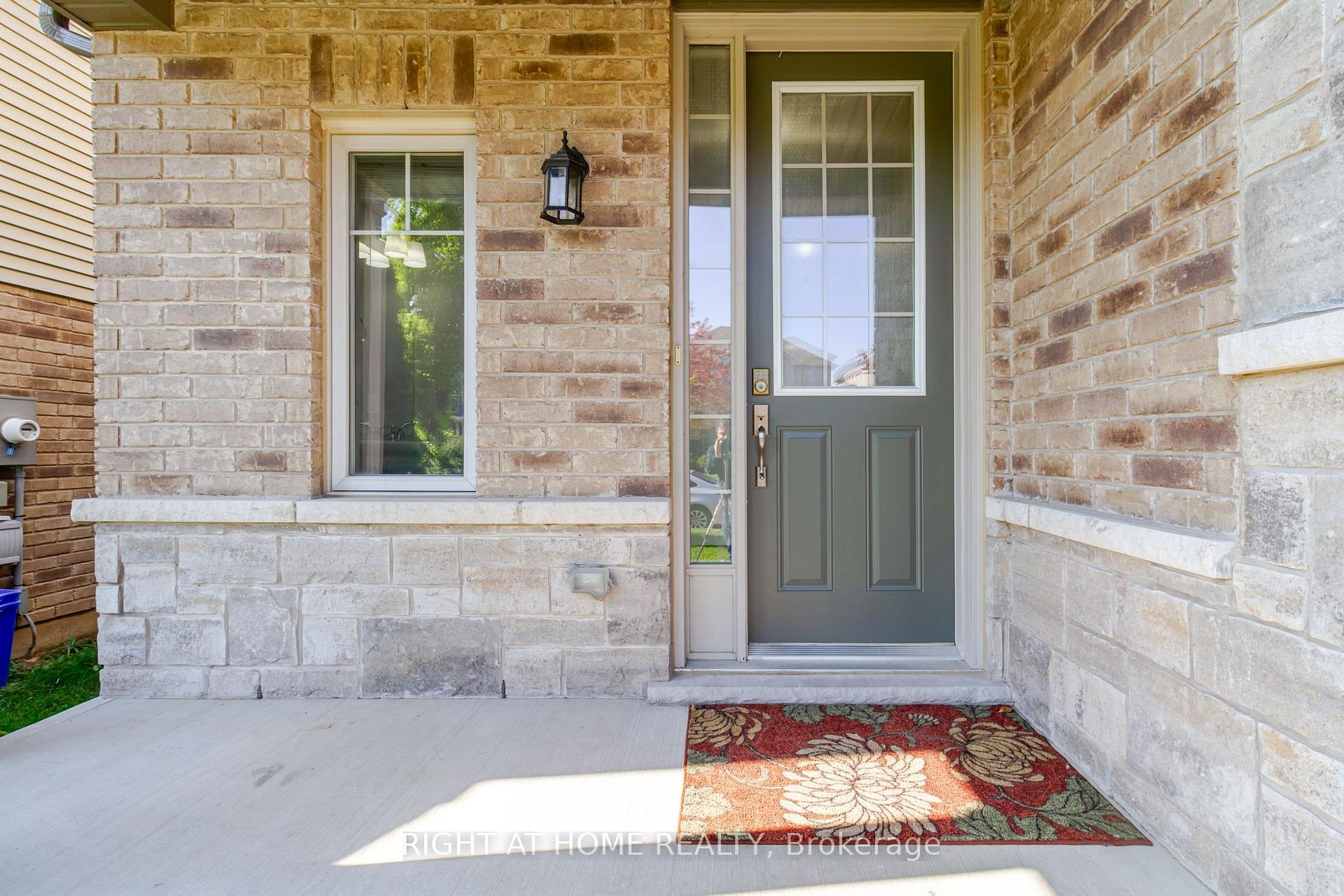 Photo 3 of 55 Sexton Crescent, Hamilton, Ancaster — HOMEH