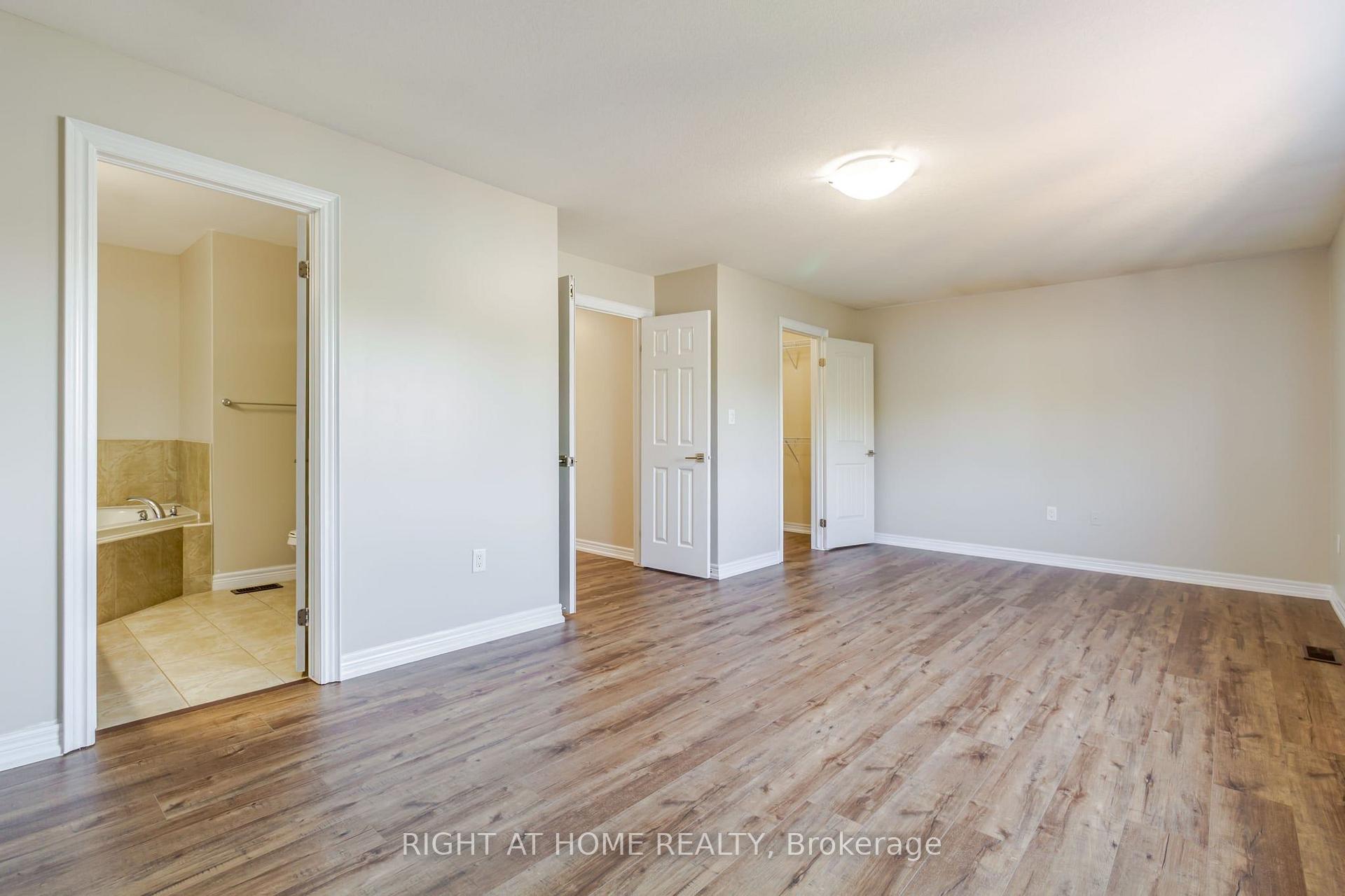 Photo 22 of 55 Sexton Crescent, Hamilton, Ancaster — HOMEH
