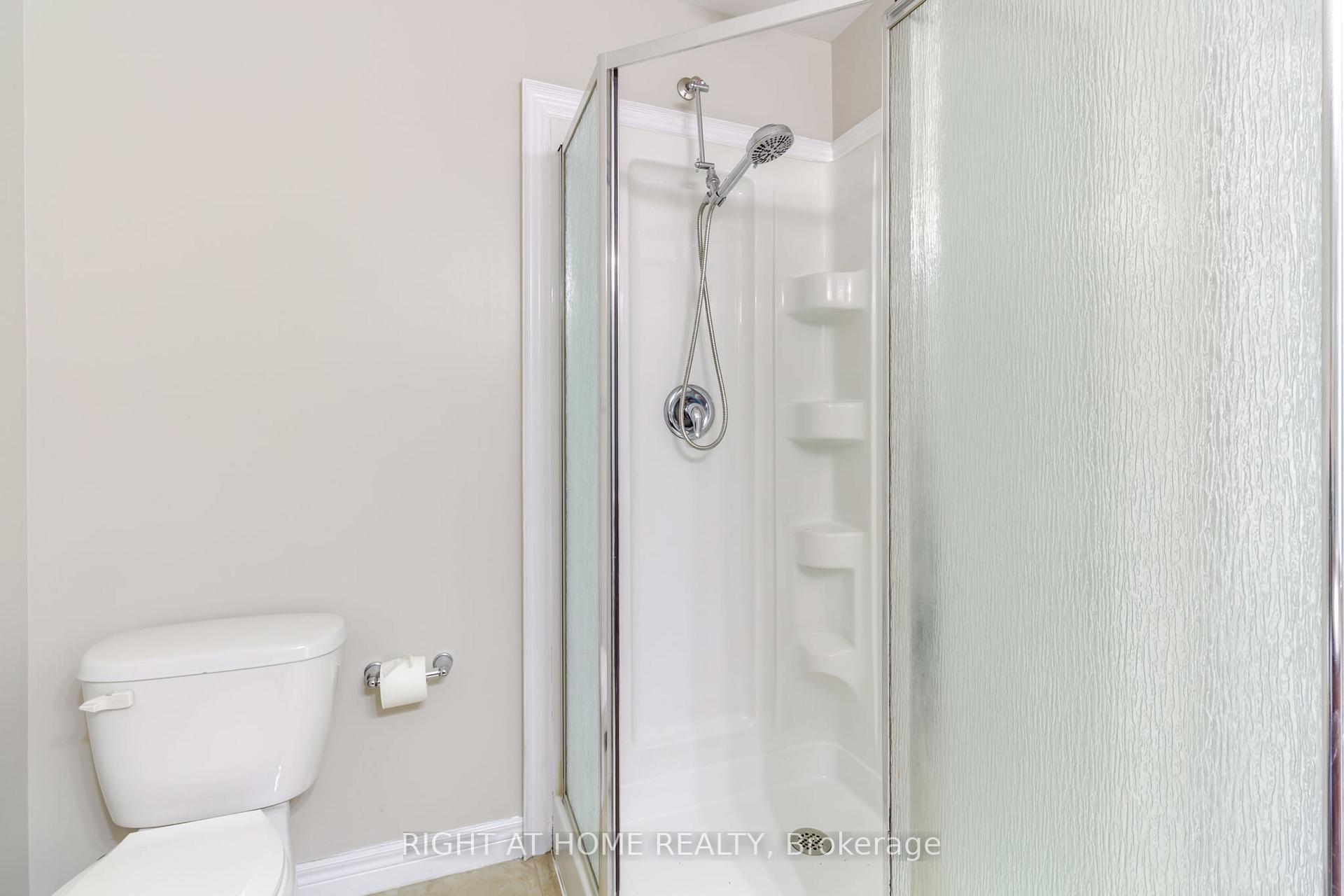 Photo 24 of 55 Sexton Crescent, Hamilton, Ancaster — HOMEH