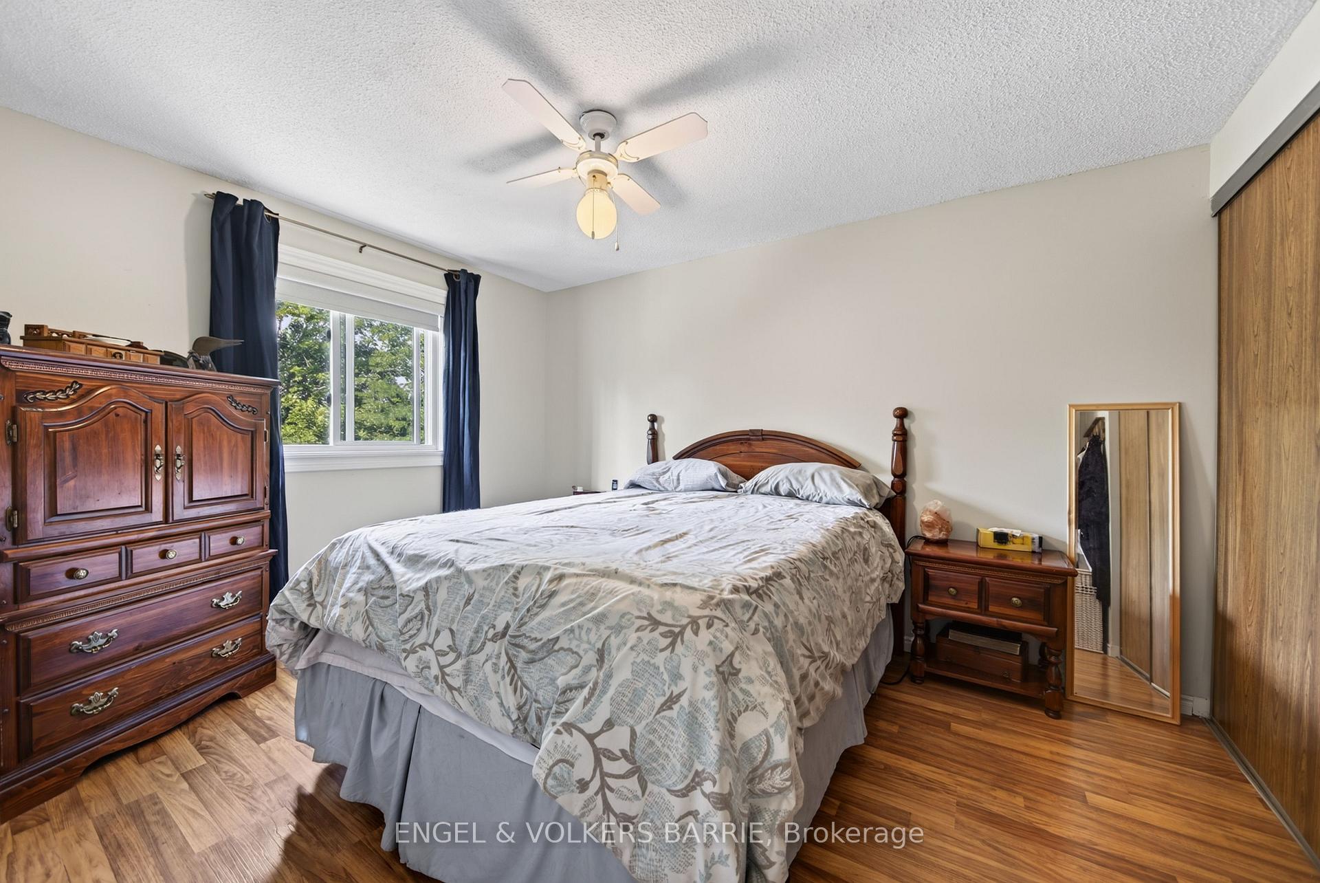 Photo 11 of 78 Wallace Drive, Barrie, Northwest — HOMEH