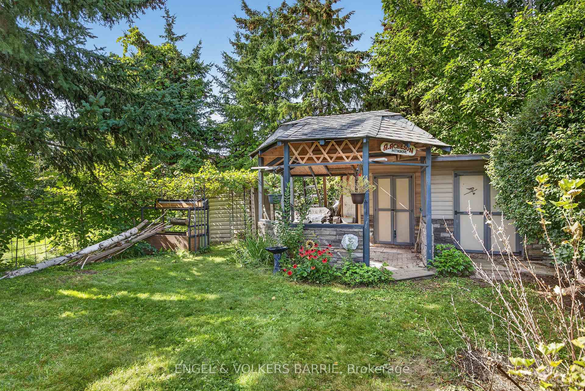 Photo 20 of 78 Wallace Drive, Barrie, Northwest — HOMEH