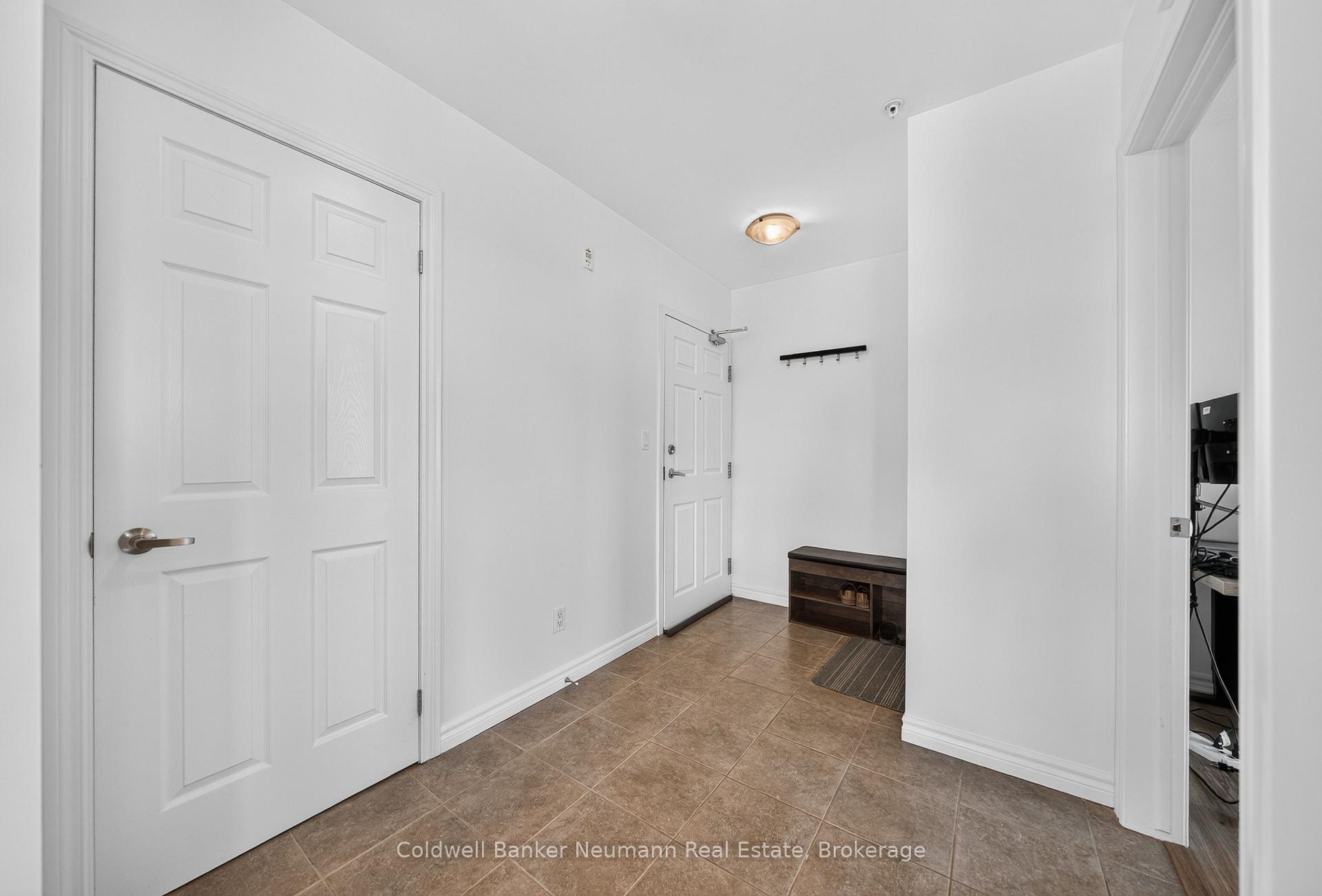 Photo 4 of Unit 311, 2 Colonial Drive, Guelph, Pineridge/Westminster Woods — HOMEH
