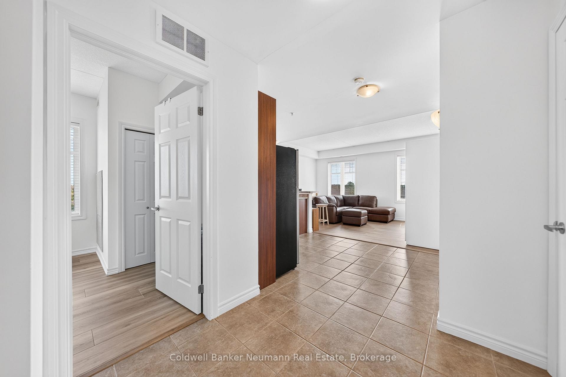 Photo 5 of Unit 311, 2 Colonial Drive, Guelph, Pineridge/Westminster Woods — HOMEH