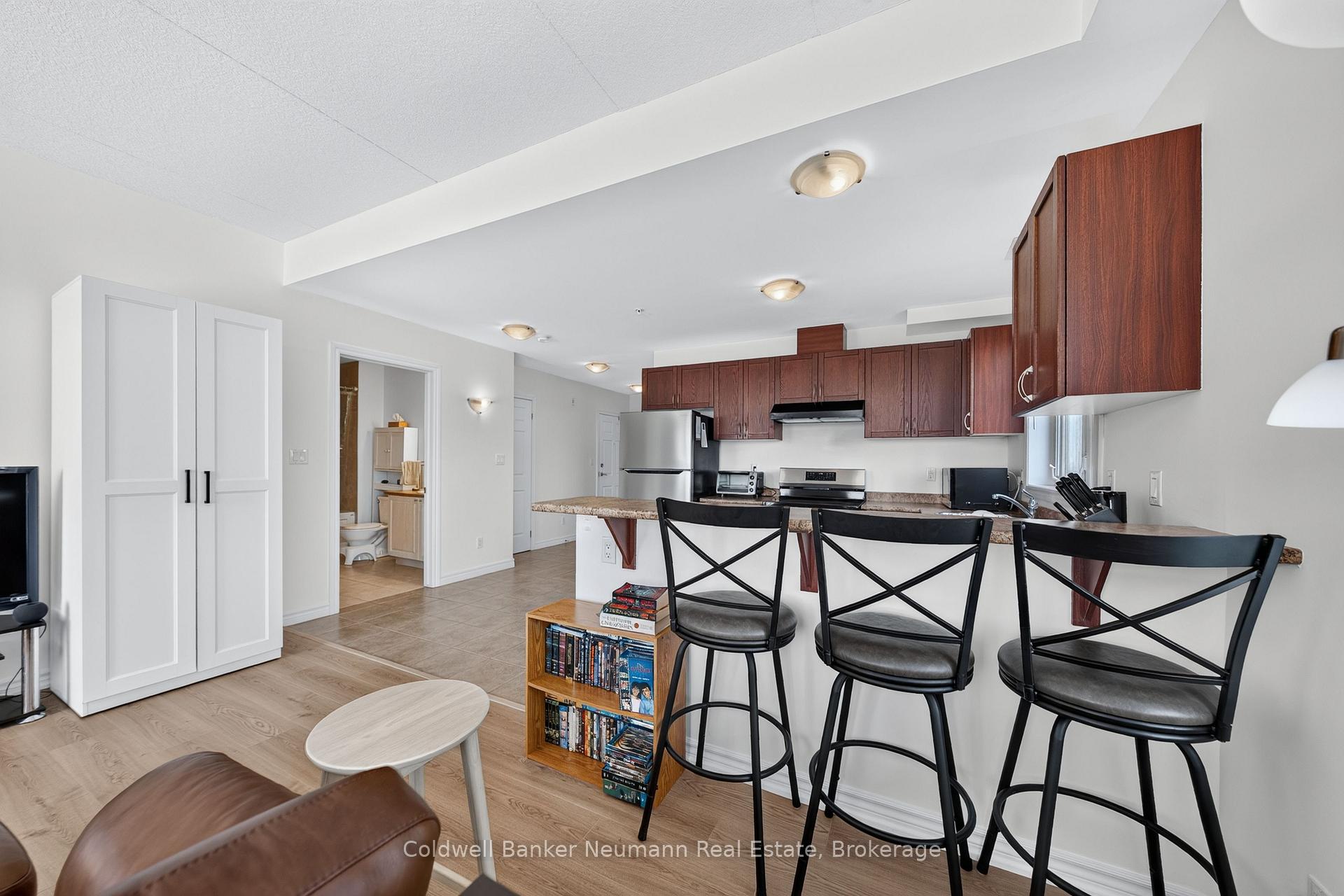 Photo 8 of Unit 311, 2 Colonial Drive, Guelph, Pineridge/Westminster Woods — HOMEH