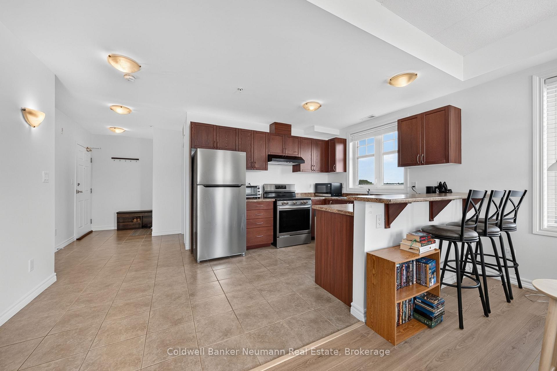 Photo 10 of Unit 311, 2 Colonial Drive, Guelph, Pineridge/Westminster Woods — HOMEH