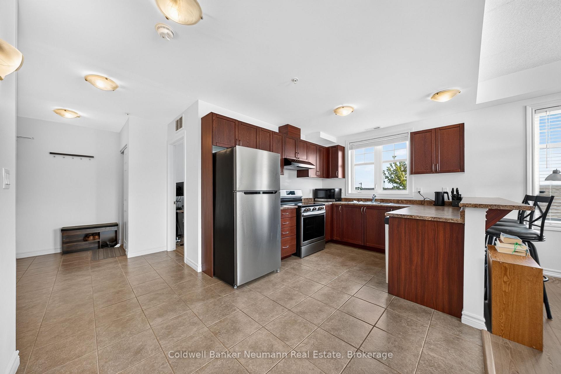 Photo 11 of Unit 311, 2 Colonial Drive, Guelph, Pineridge/Westminster Woods — HOMEH