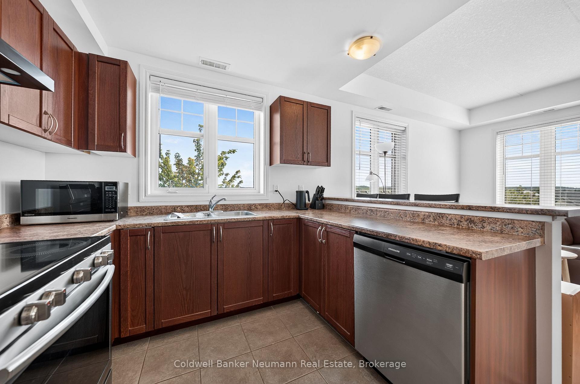 Photo 17 of Unit 311, 2 Colonial Drive, Guelph, Pineridge/Westminster Woods — HOMEH