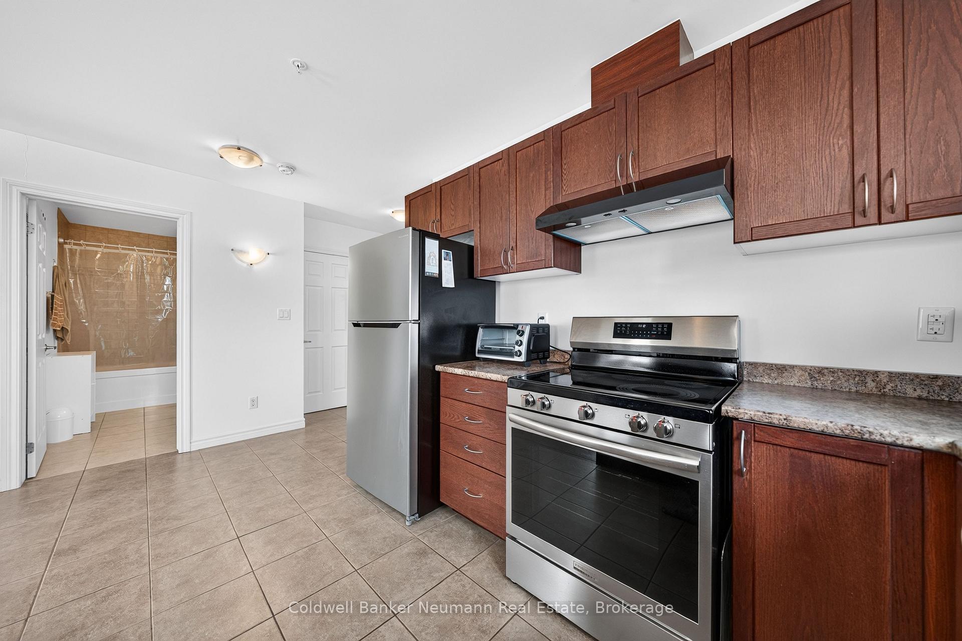 Photo 19 of Unit 311, 2 Colonial Drive, Guelph, Pineridge/Westminster Woods — HOMEH