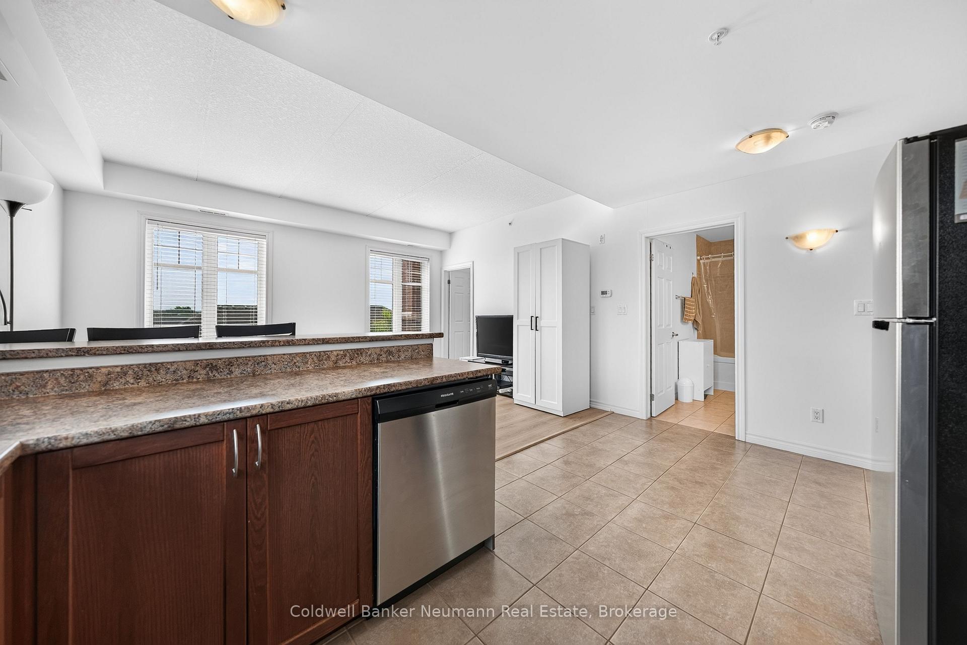 Photo 20 of Unit 311, 2 Colonial Drive, Guelph, Pineridge/Westminster Woods — HOMEH