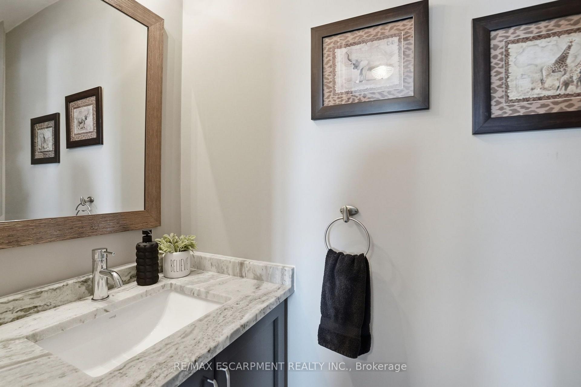 Photo 7 of 27 Crossings Way, Hamilton, Stoney Creek — HOMEH