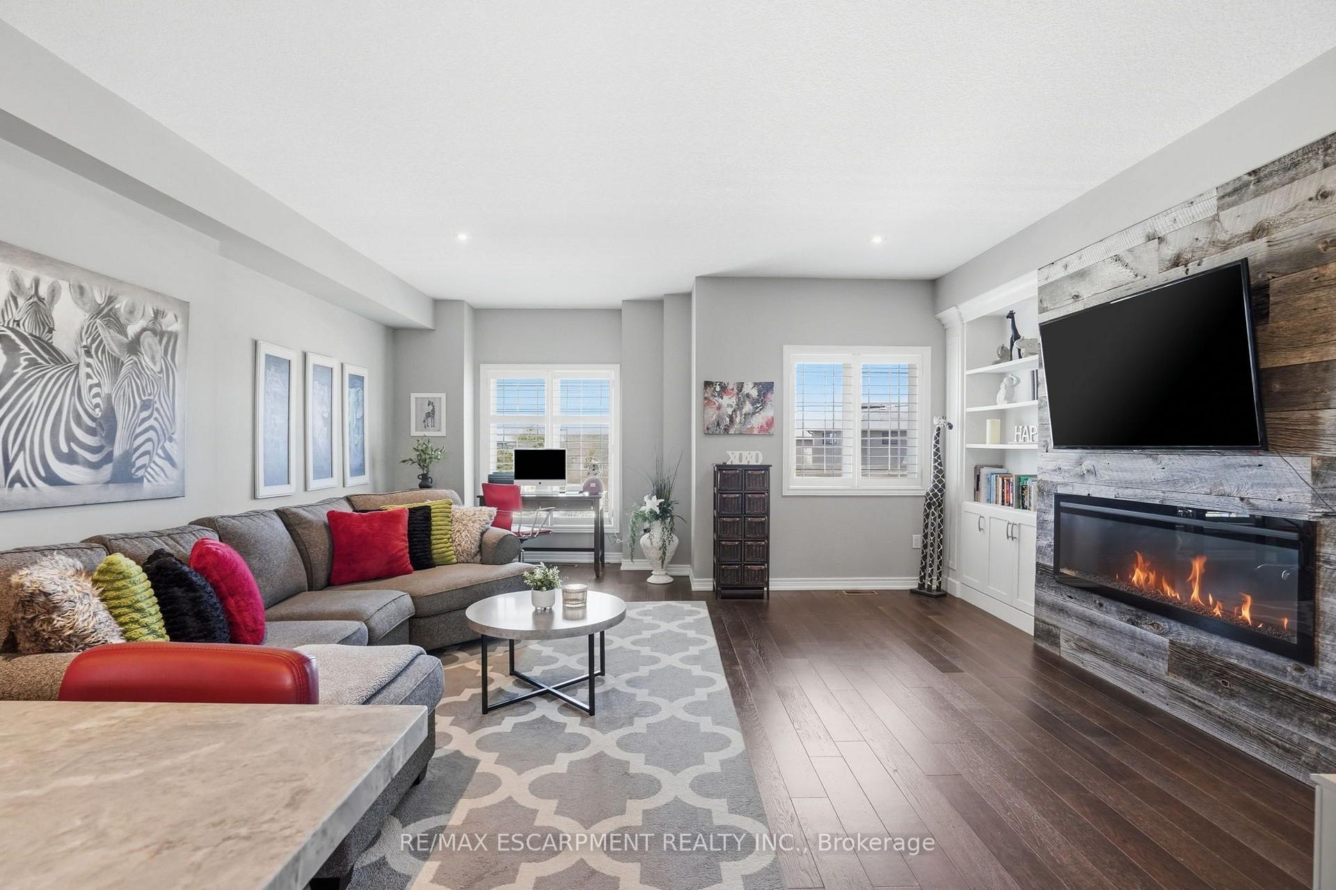 Photo 18 of 27 Crossings Way, Hamilton, Stoney Creek — HOMEH