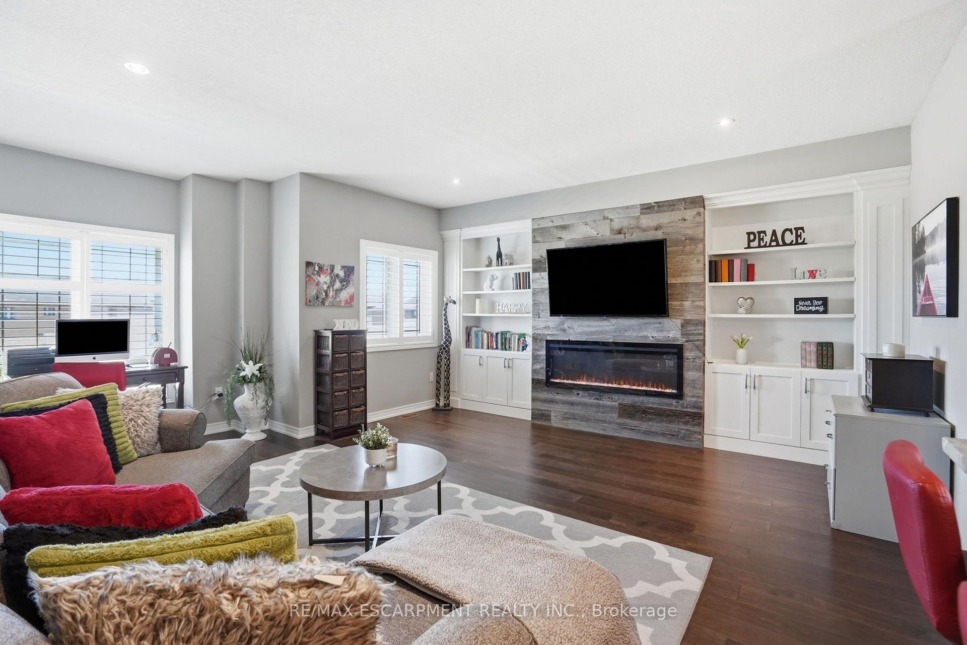 Photo 19 of 27 Crossings Way, Hamilton, Stoney Creek — HOMEH
